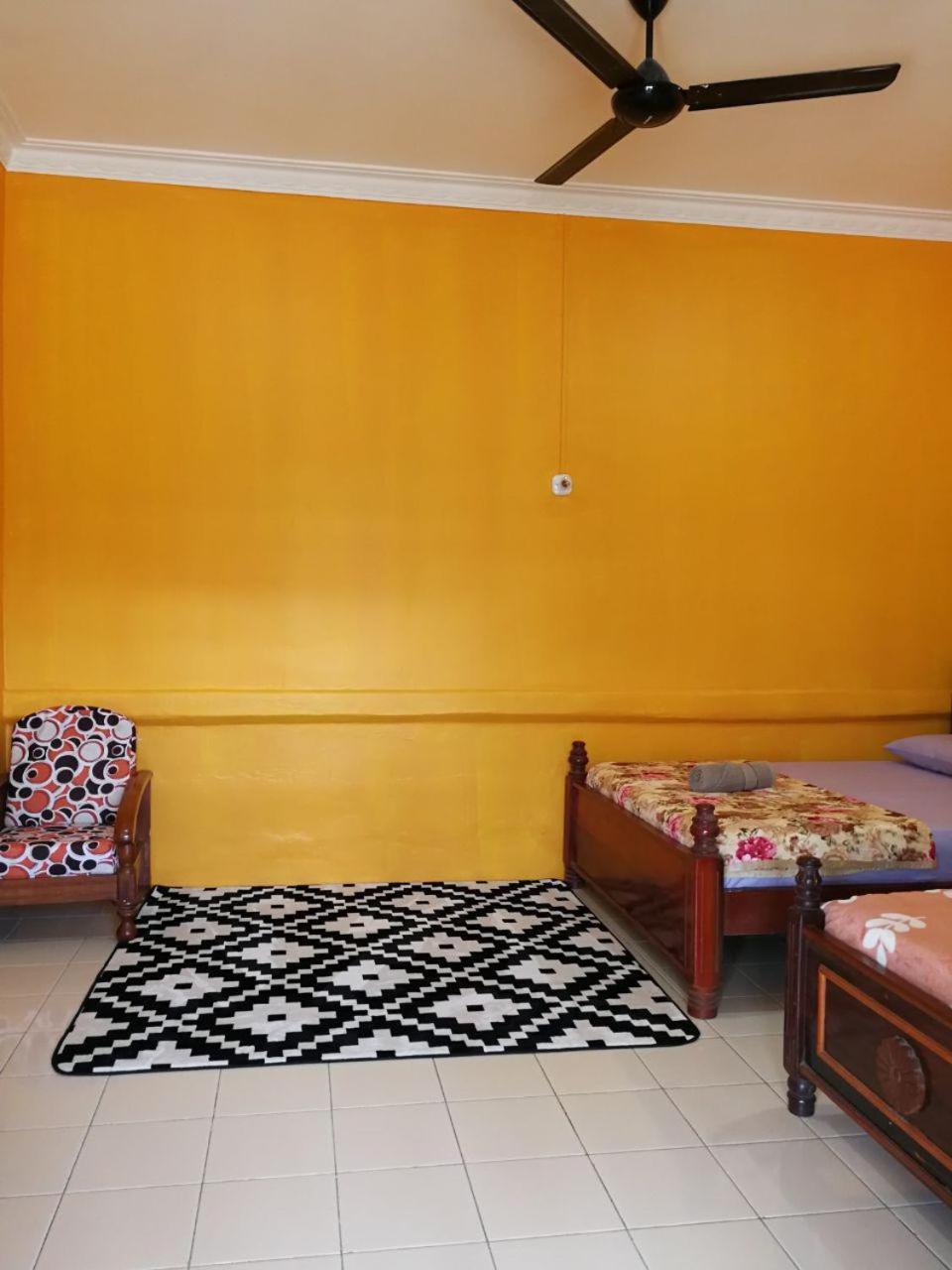 Family Room photo 1