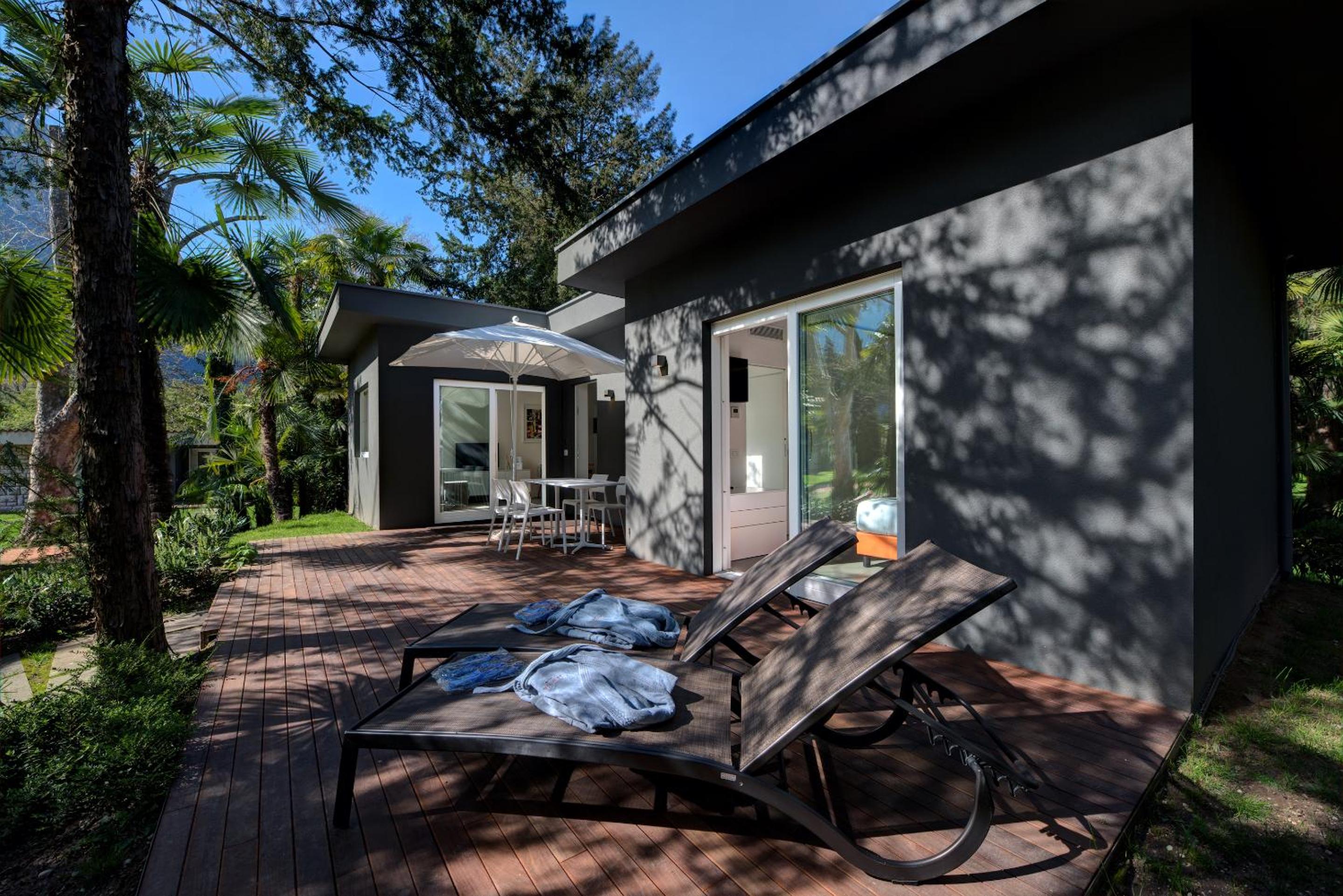 Cottage with Lake View - Photo 17