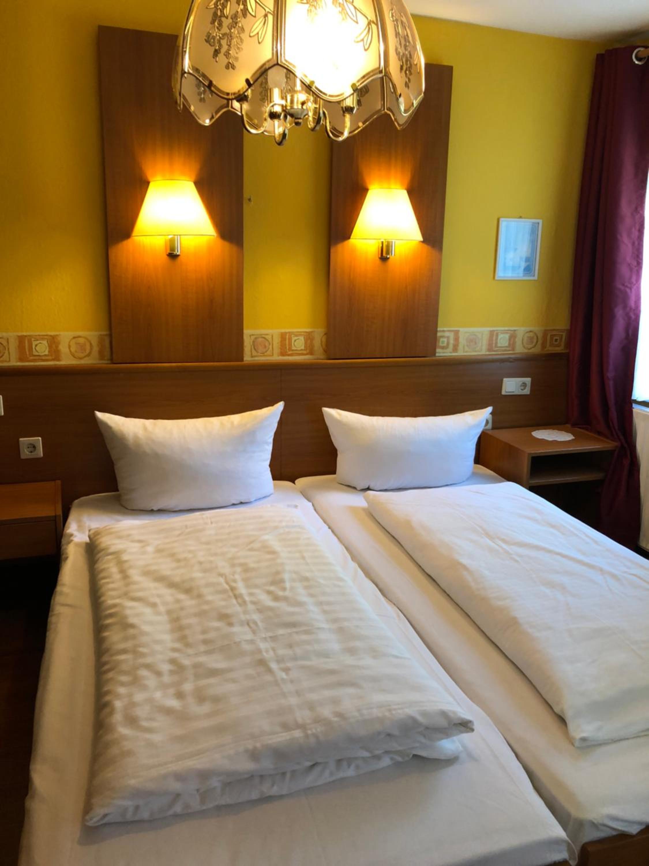 Deluxe Double Room with Shower