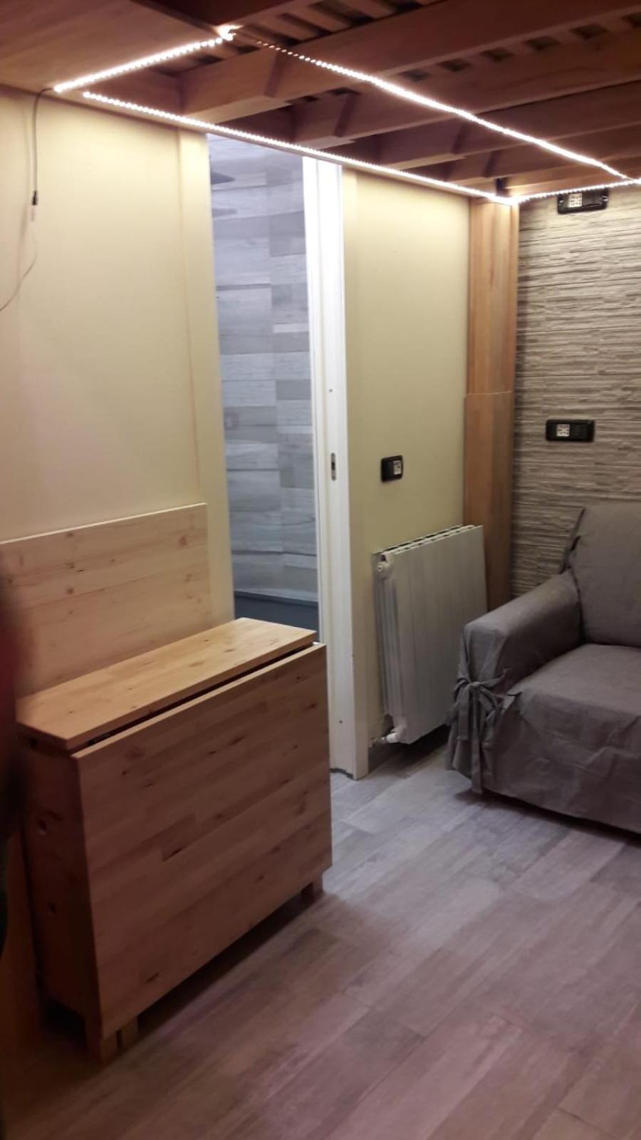 One-Bedroom House - Photo 33