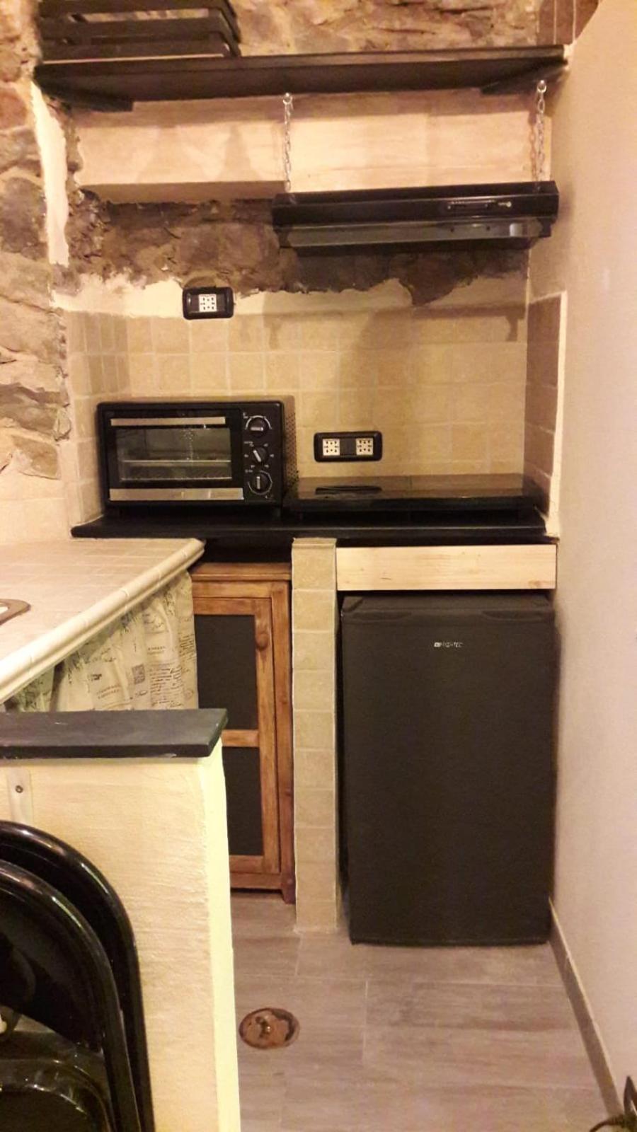 One-Bedroom House - Photo 34