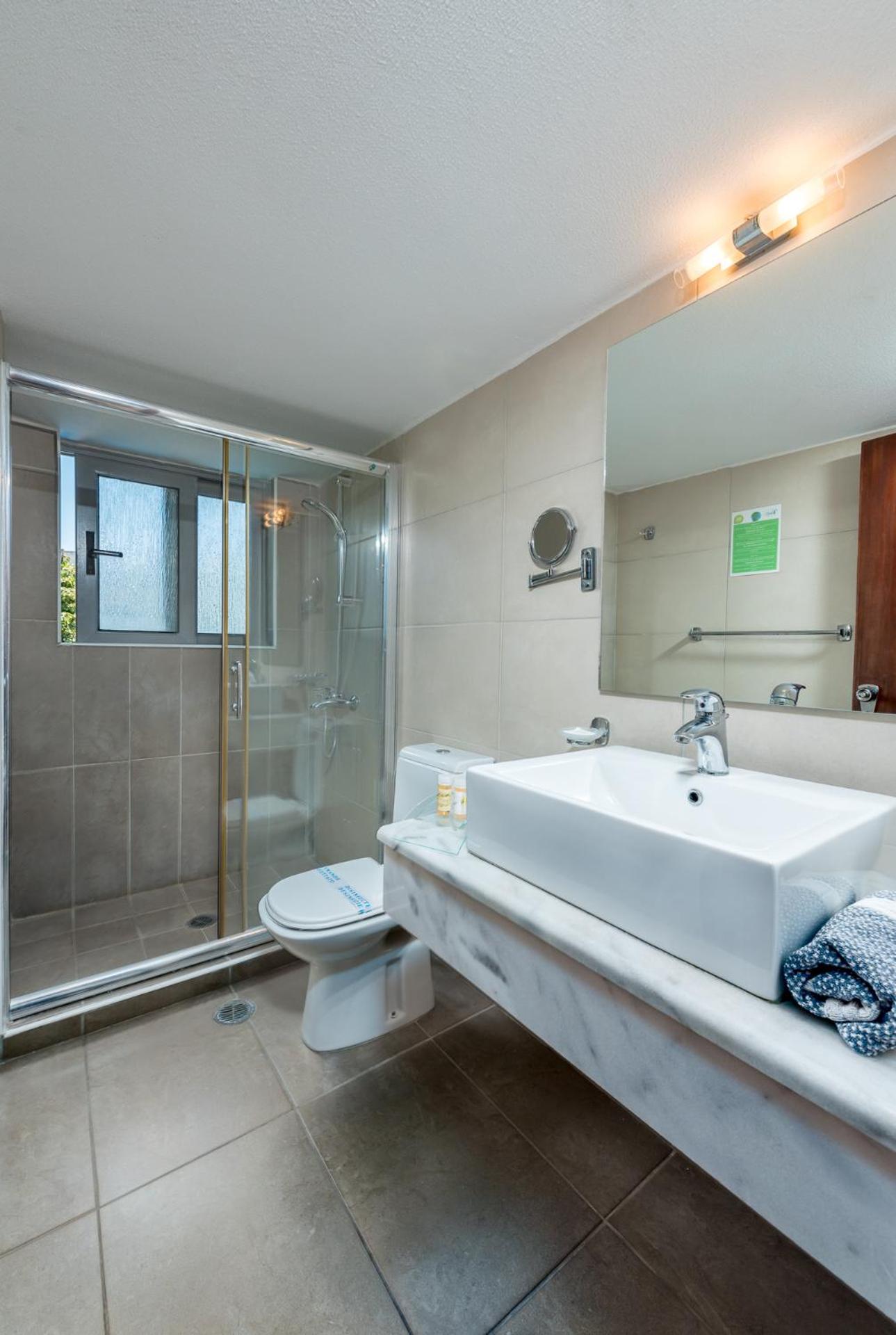 One-Bedroom Apartment Ground Floor (1-3 Adults) - Photo 4
