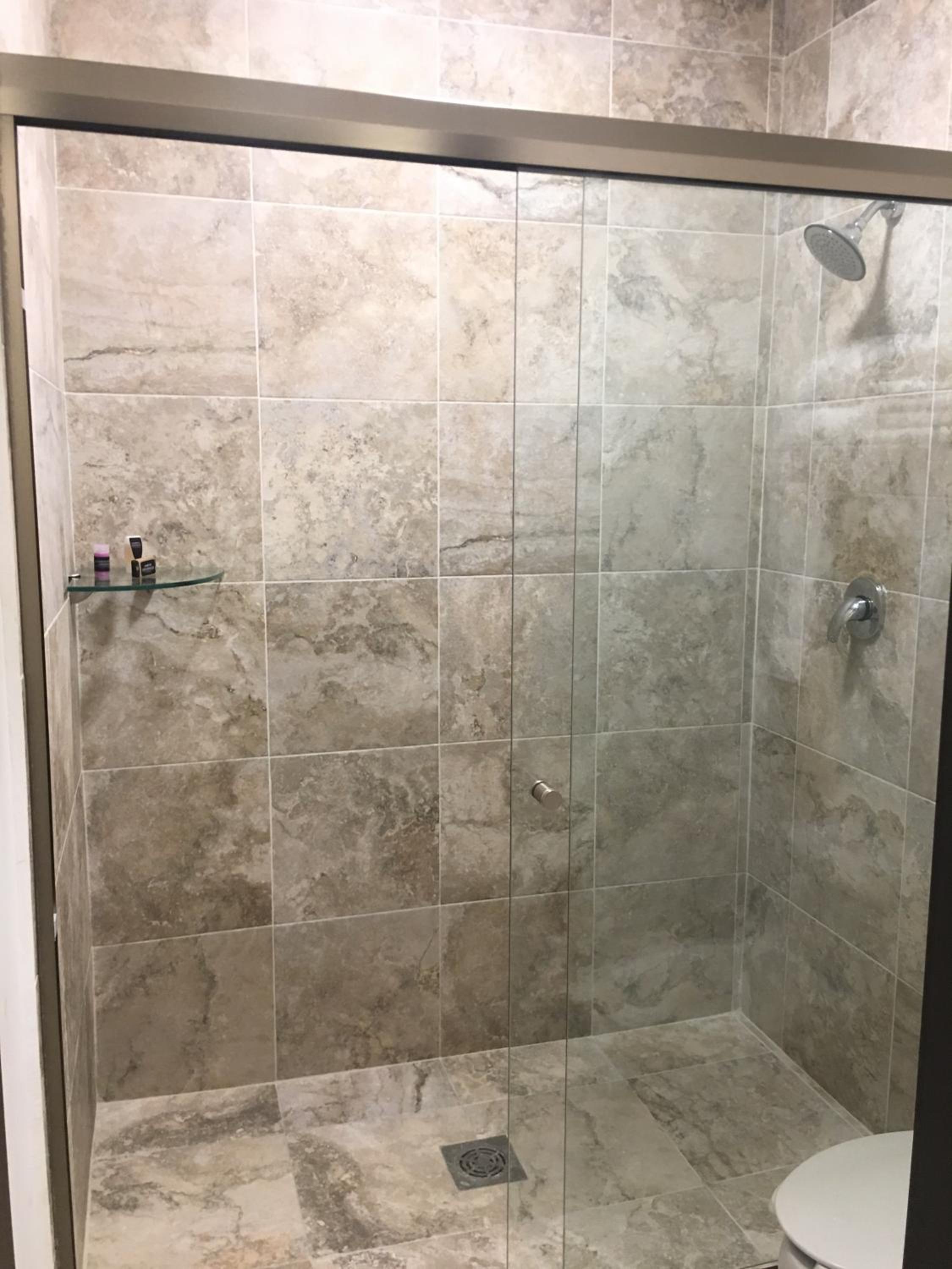 Large Twin Room photo 2