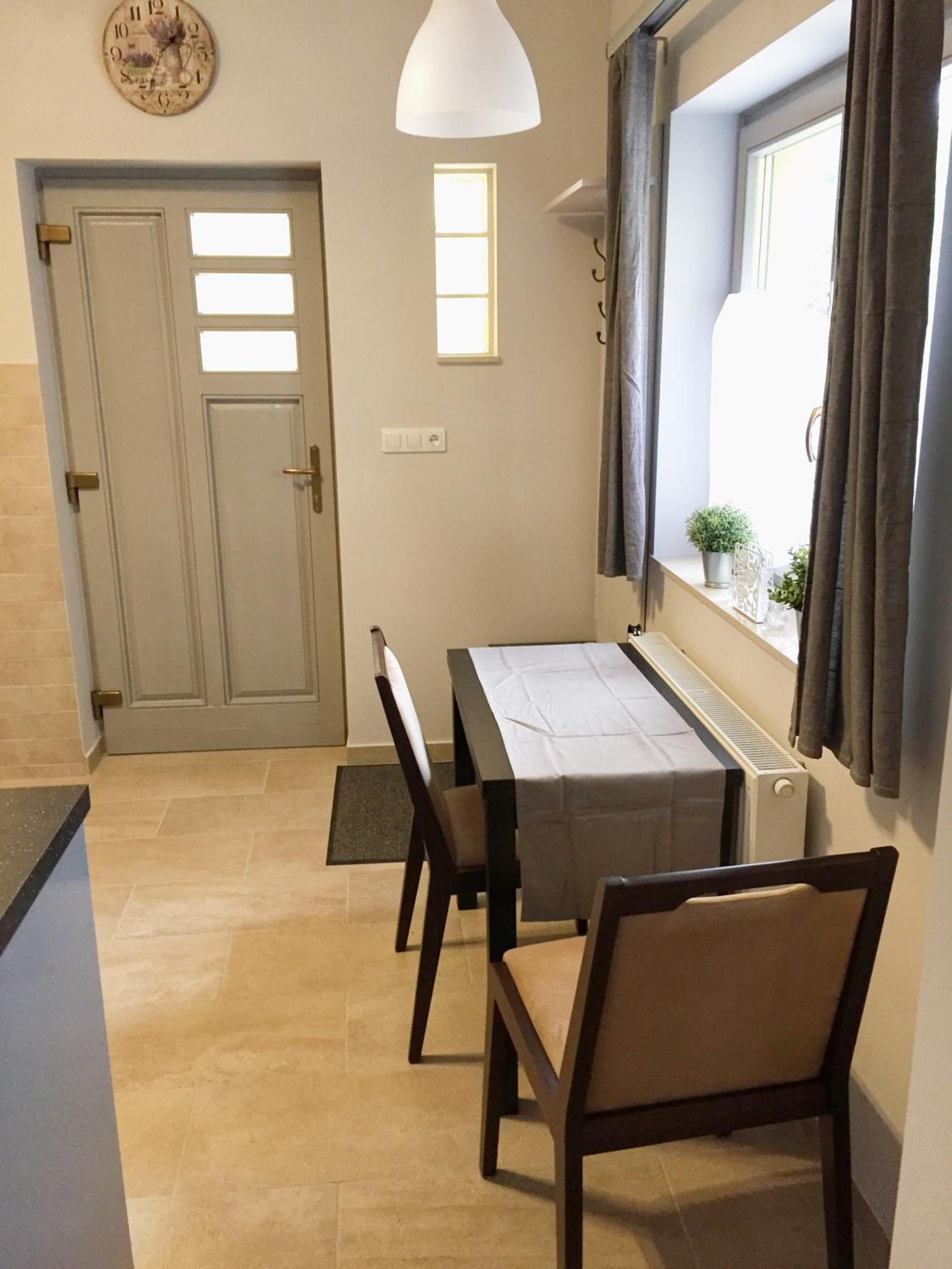 Apartment - Photo 32