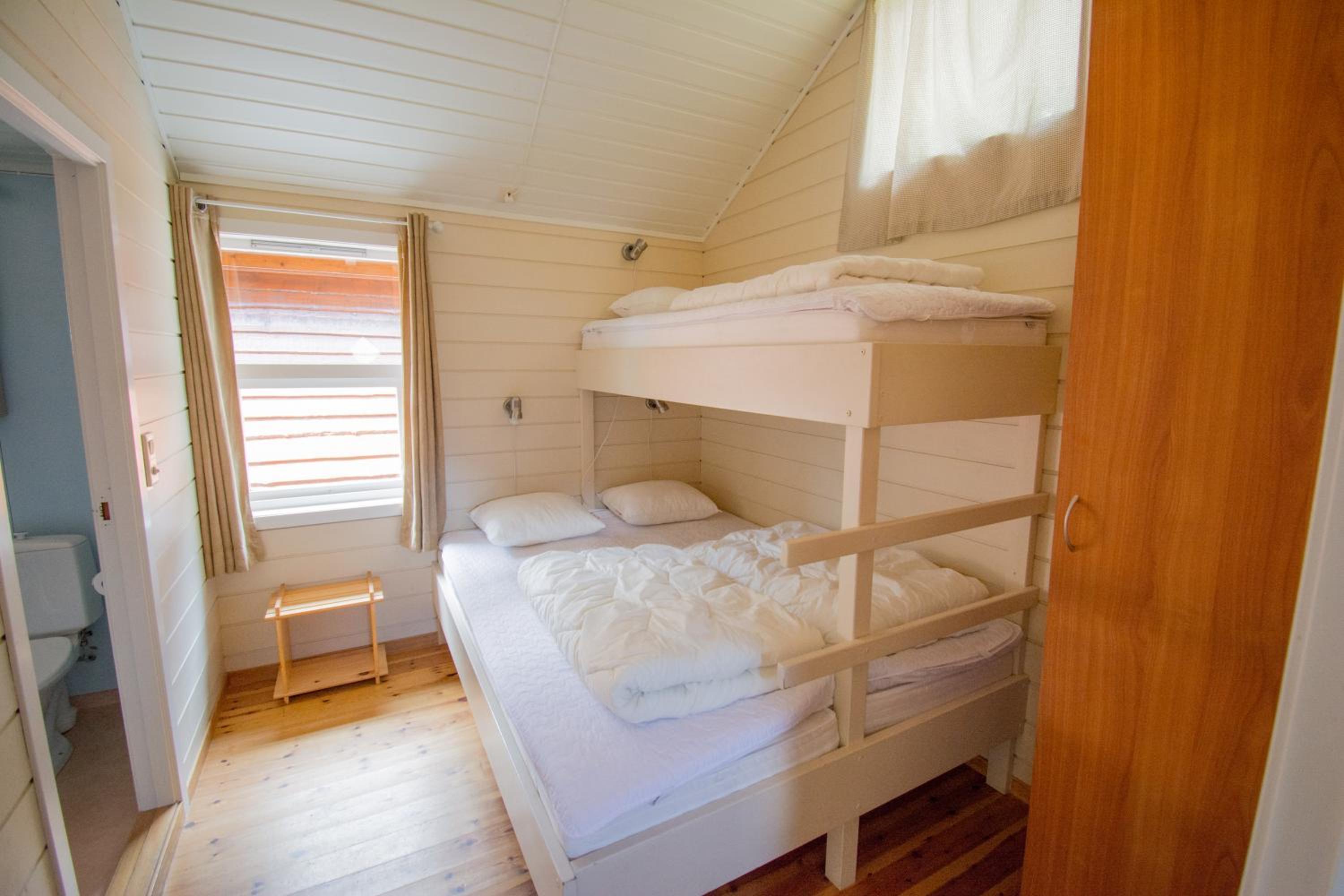 One-Bedroom Cottage - Photo 12