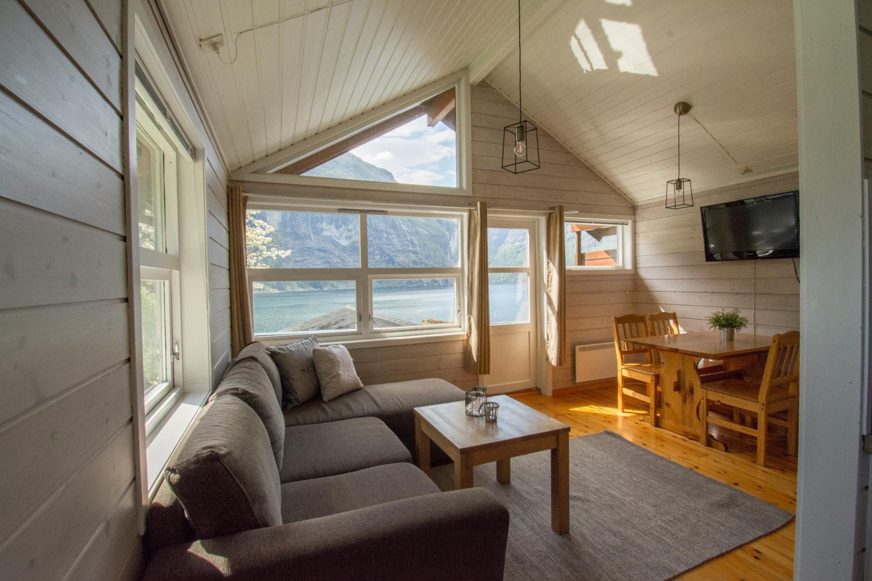 One-Bedroom Cottage - Photo 1