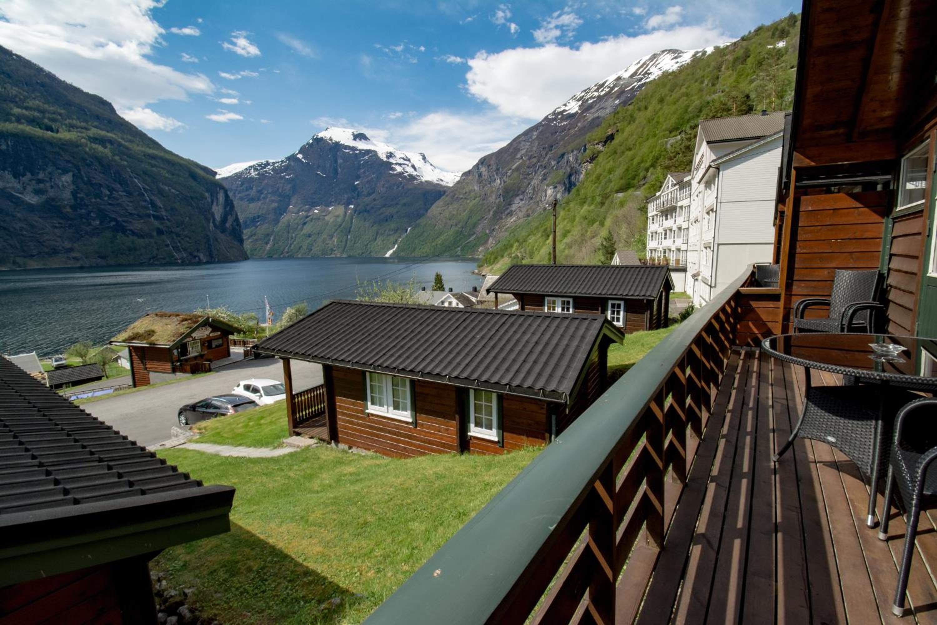 One-Bedroom Cottage - Photo 7