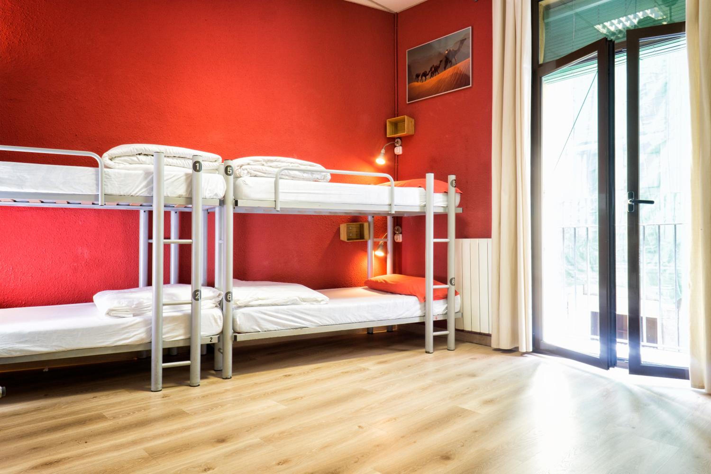 Cama en Habitación Compartida Mixta (6 camas)