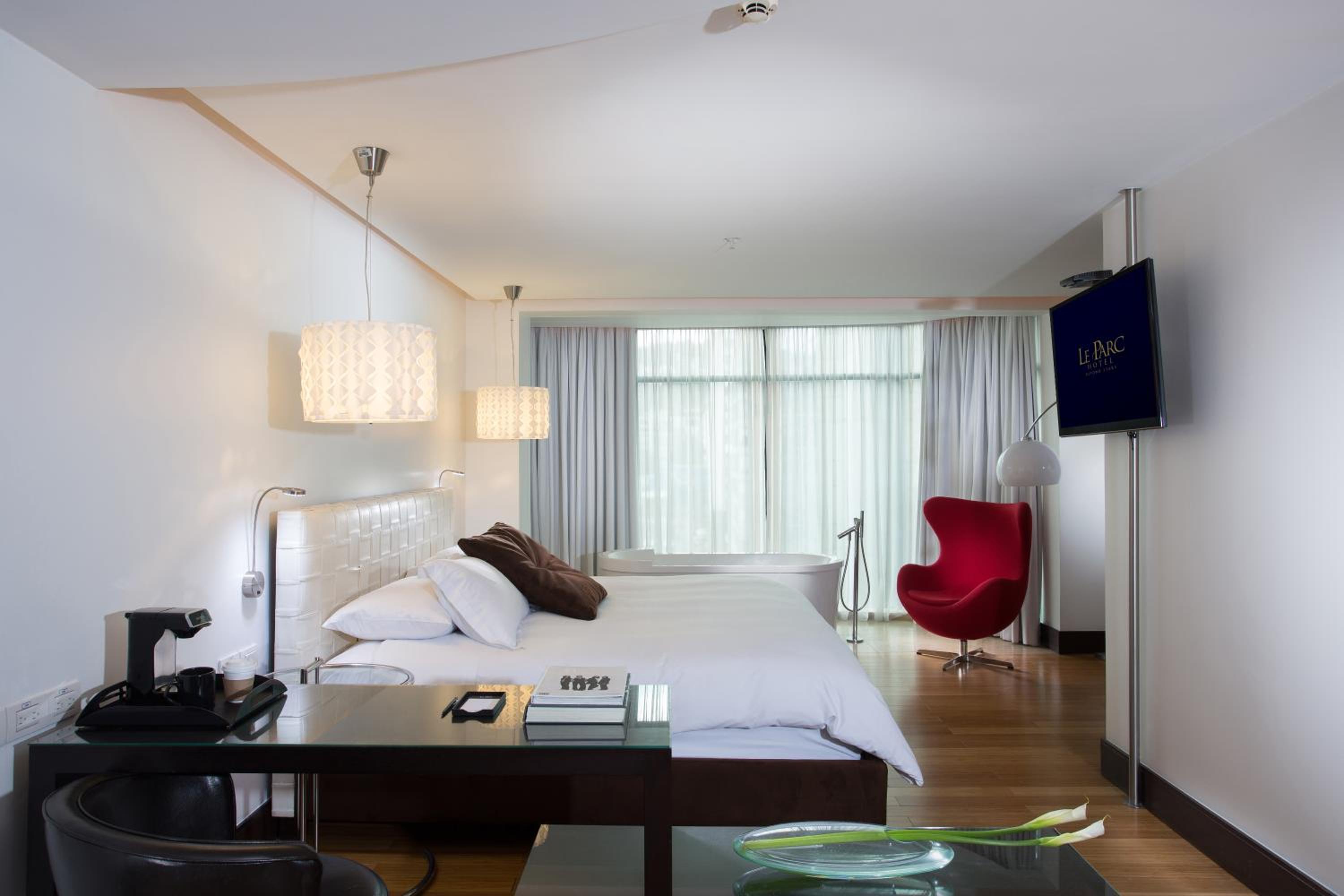 Junior Suite - Photo 1