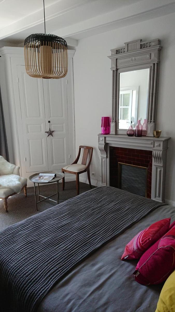 Double Room with Private Bathroom - 2 photo 3