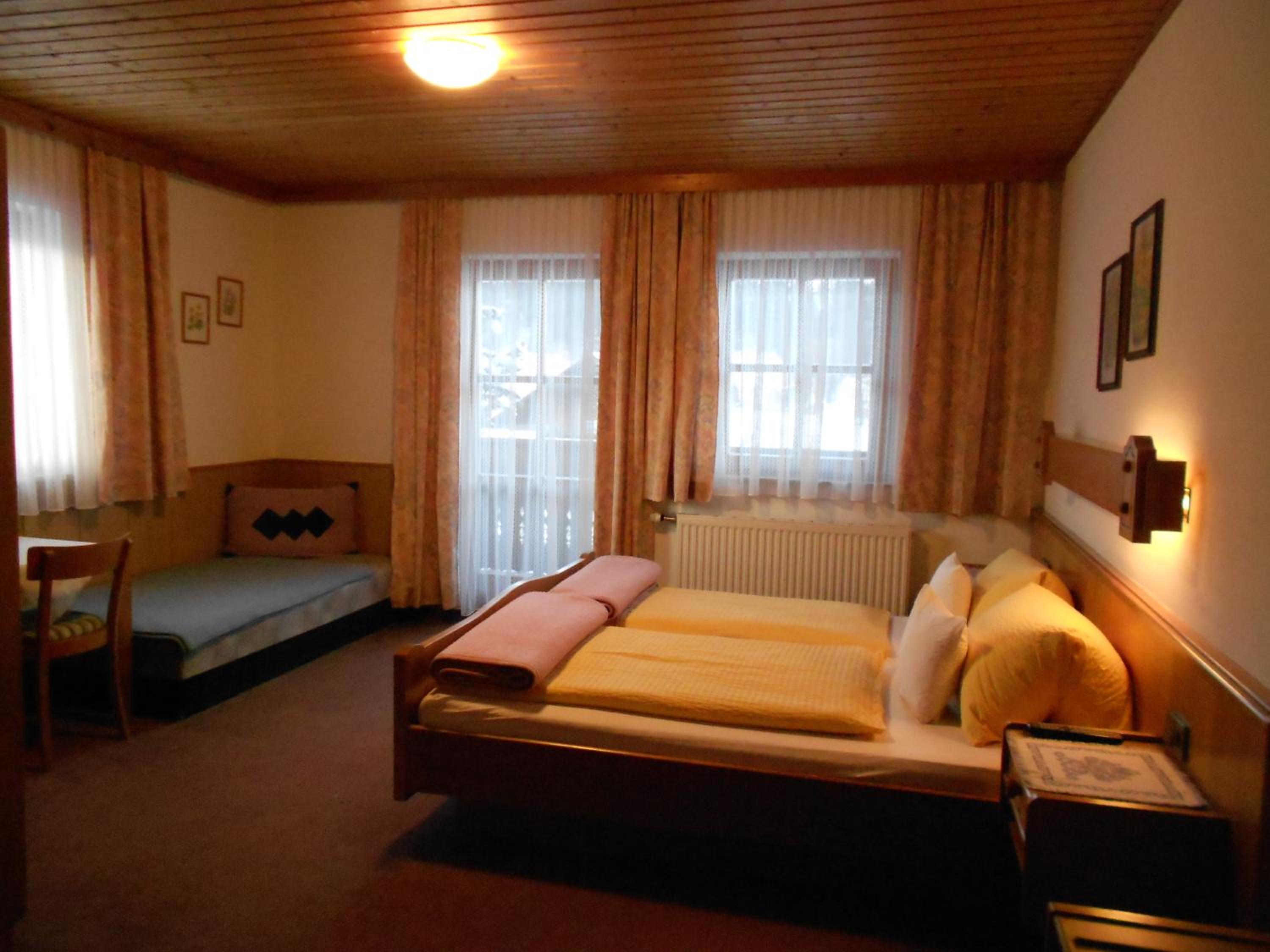 Family Room - Annex photo 2