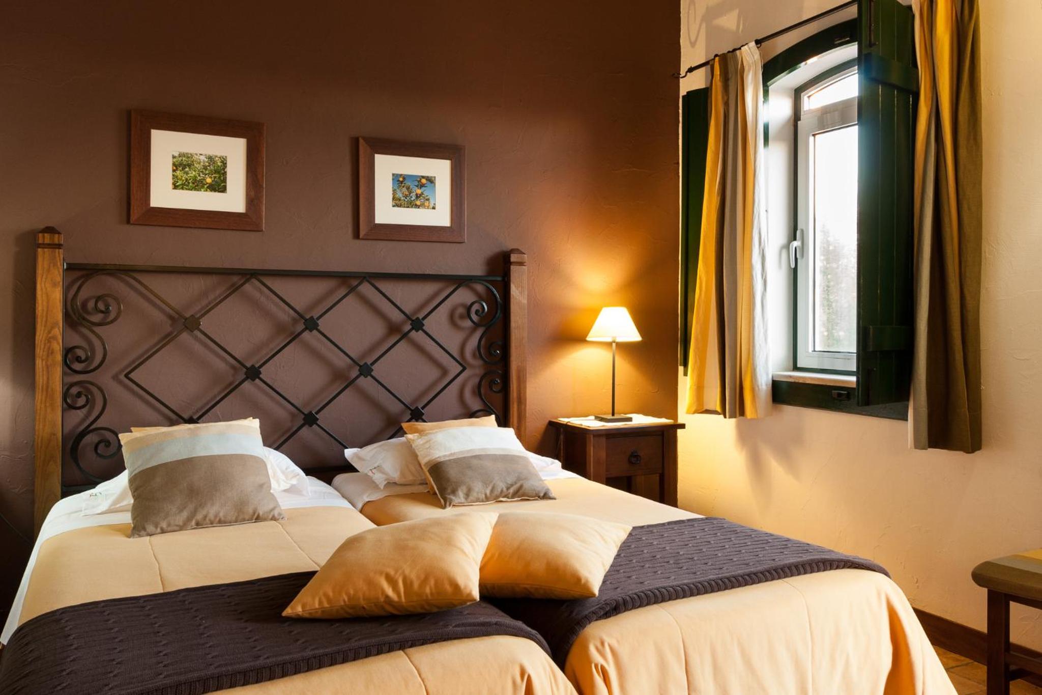 Twin Room - Photo 5