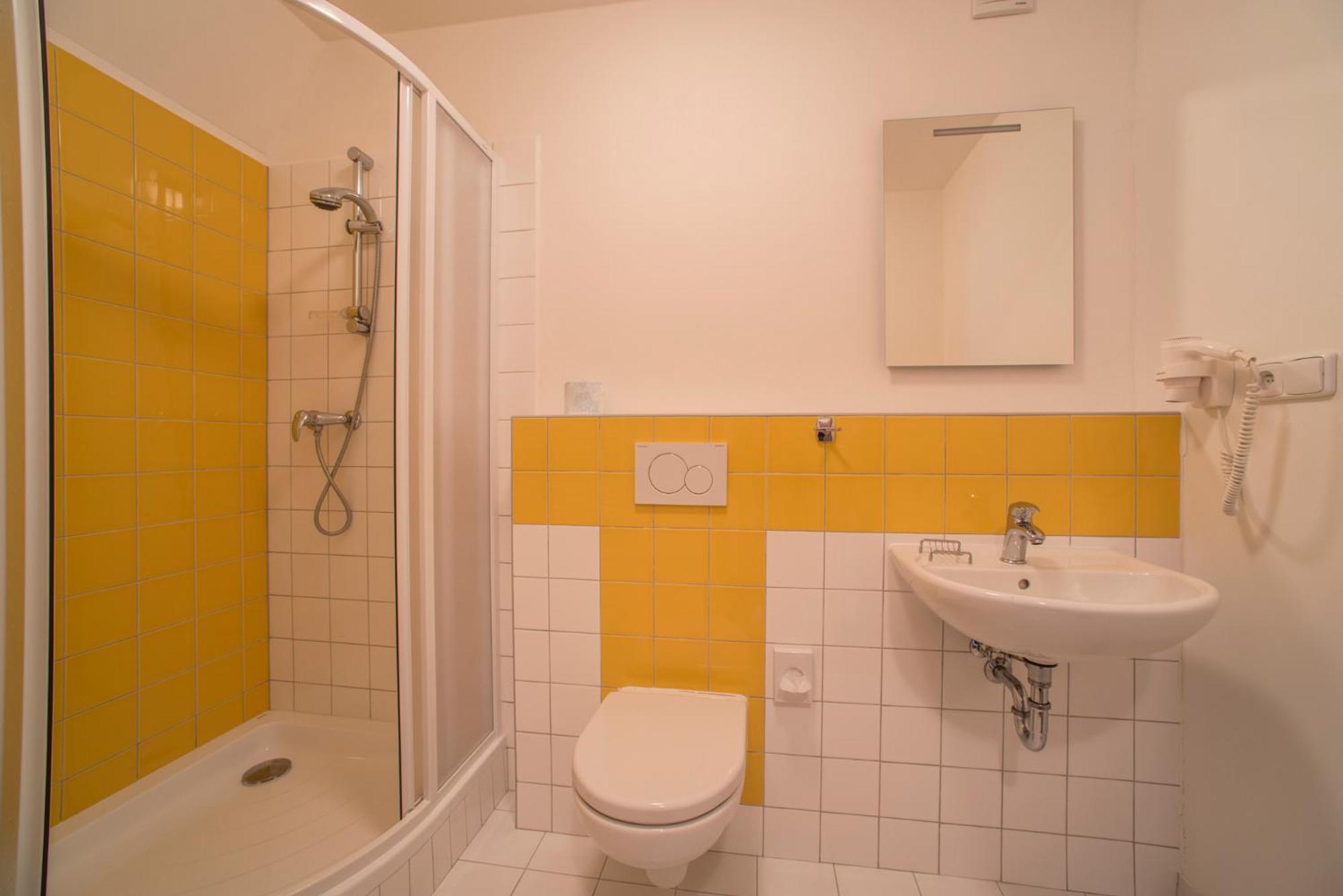 Deluxe Twin Room photo 2