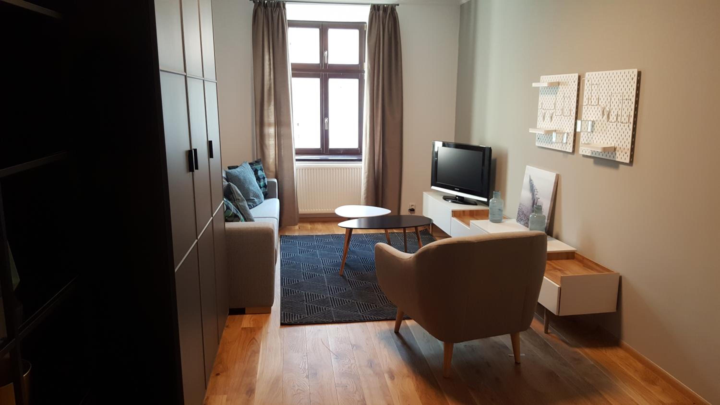 Apartment photo 1