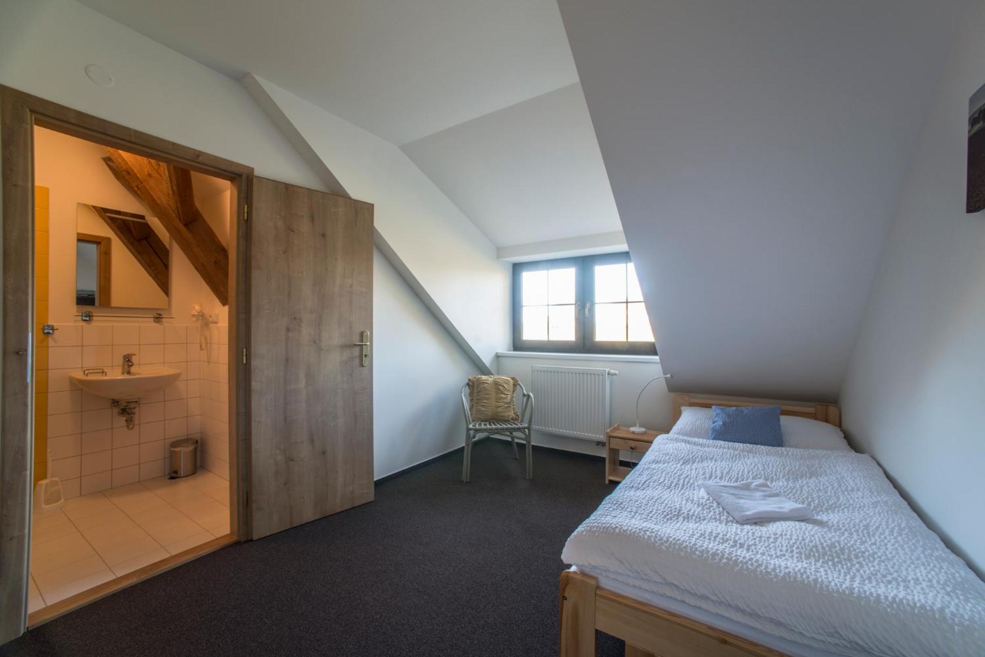 Single Room with Garden View photo 1