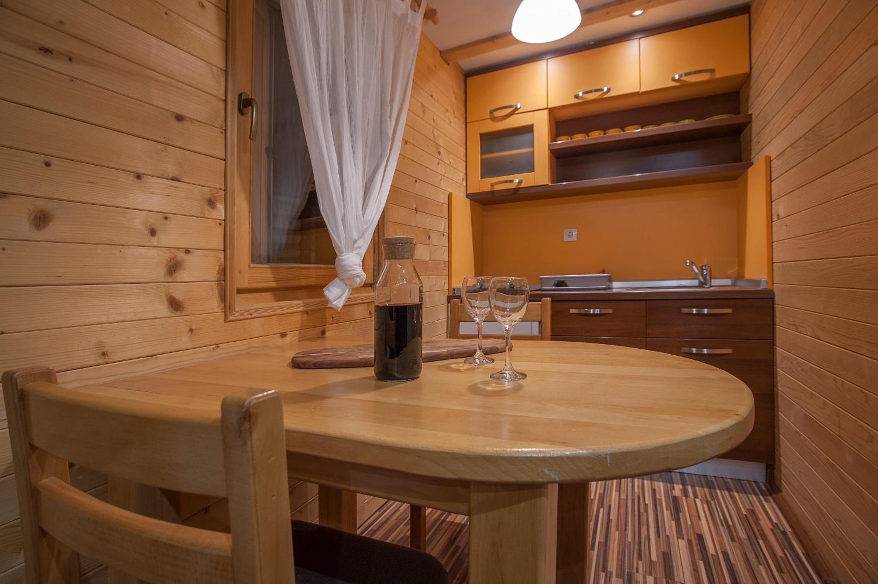 Studio Apartment photo 2