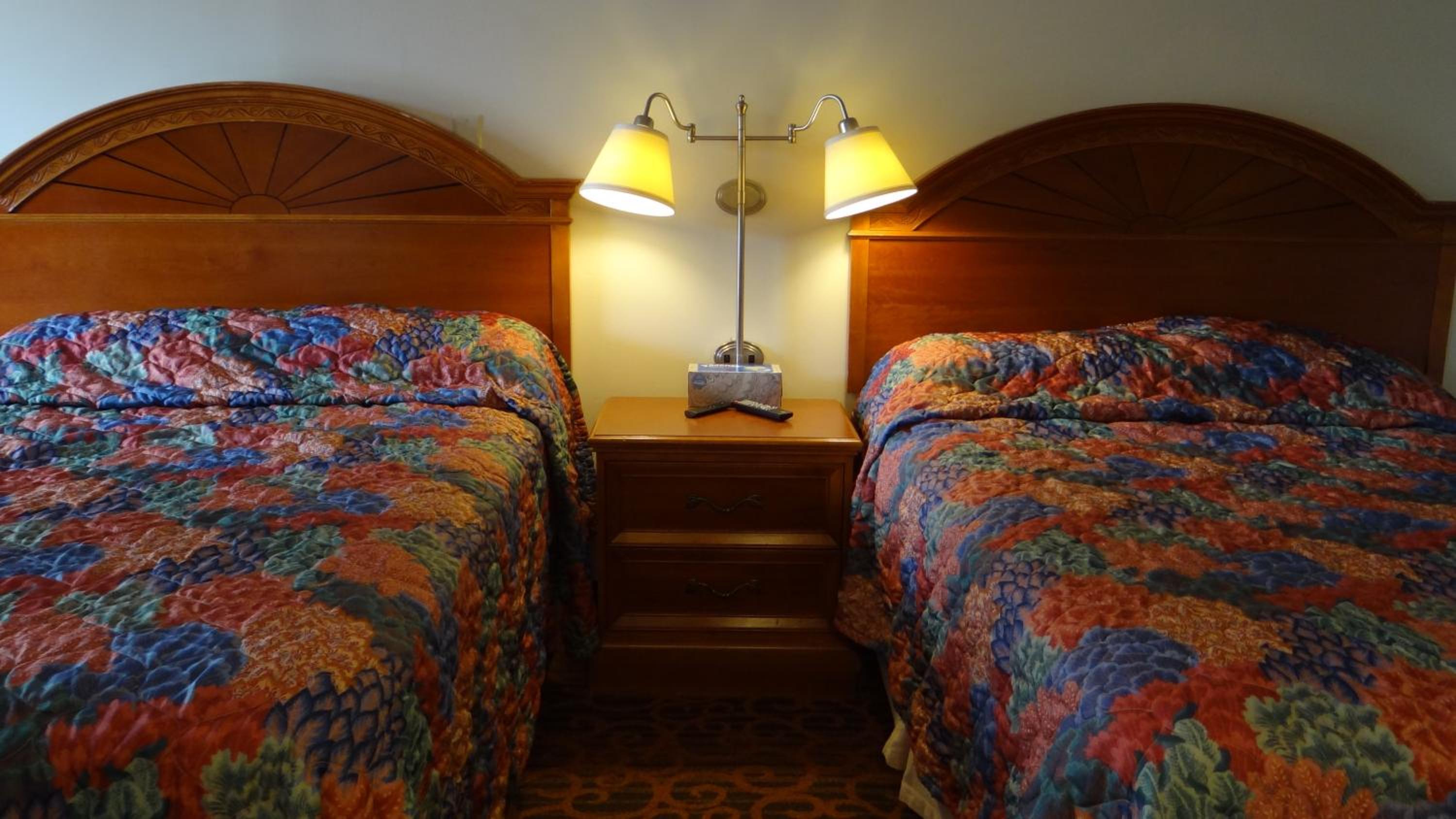 Deluxe Double Room with Bath - Photo 1