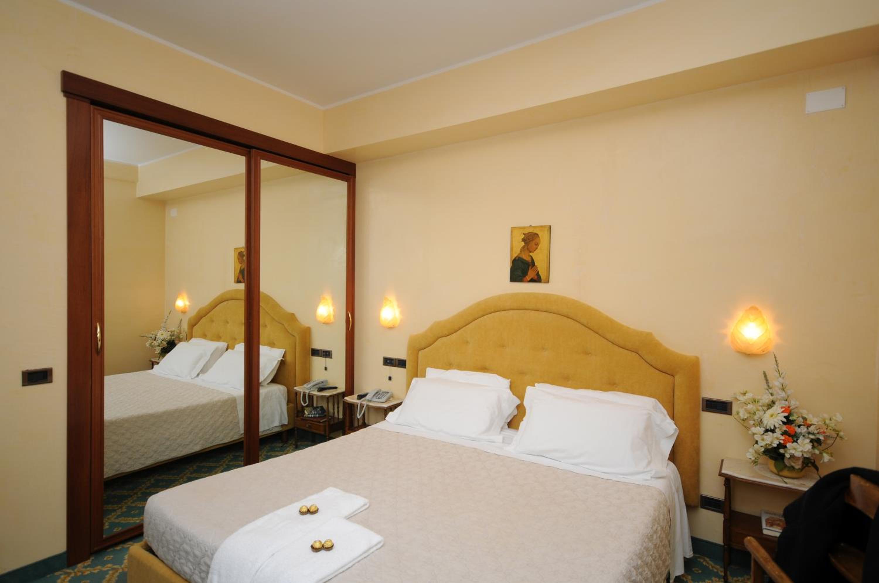 Comfort Double or Twin Room photo 2