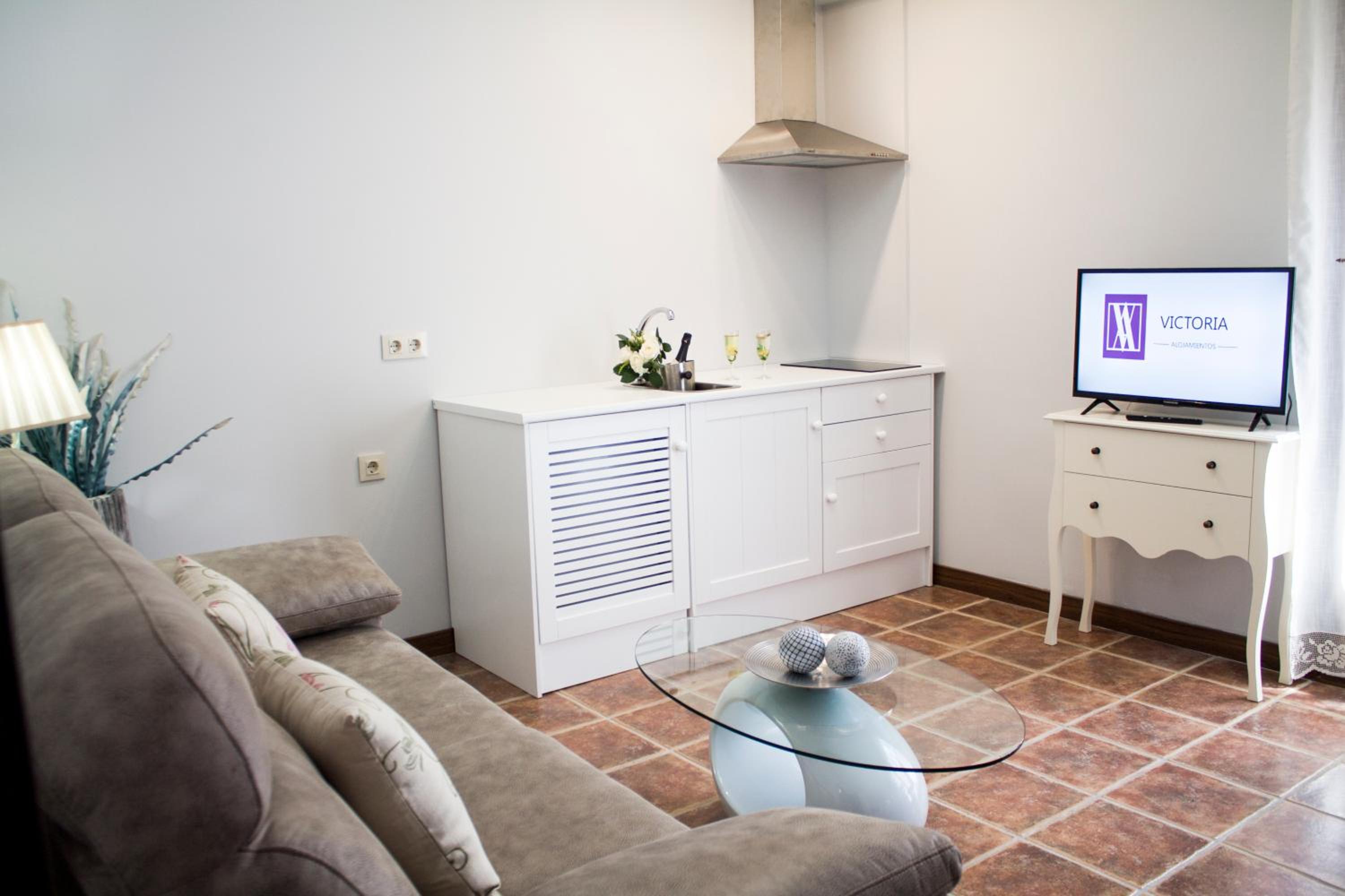 Standard Suite - Photo 2