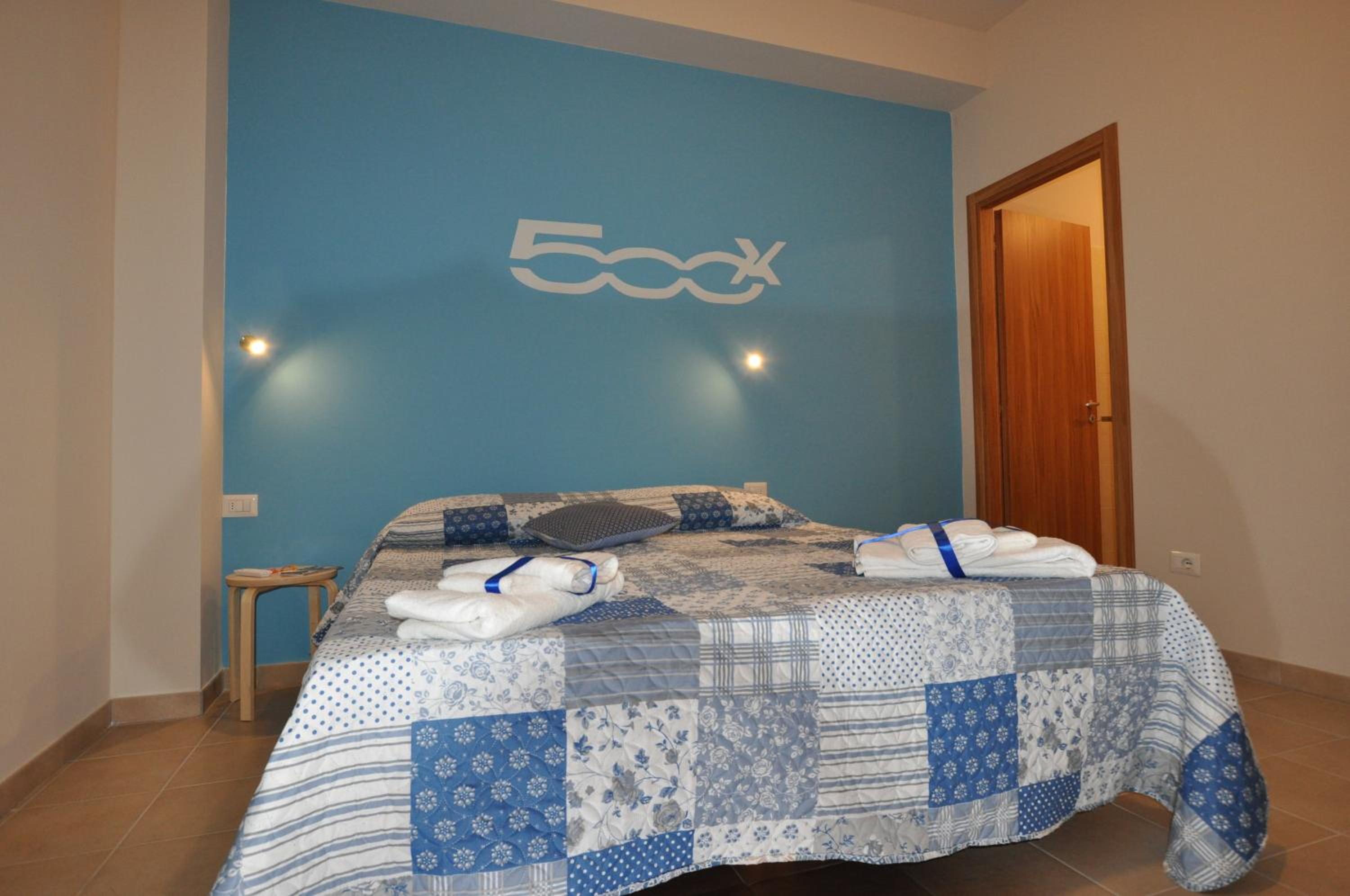 Quadruple Room with Private Bathroom photo 2