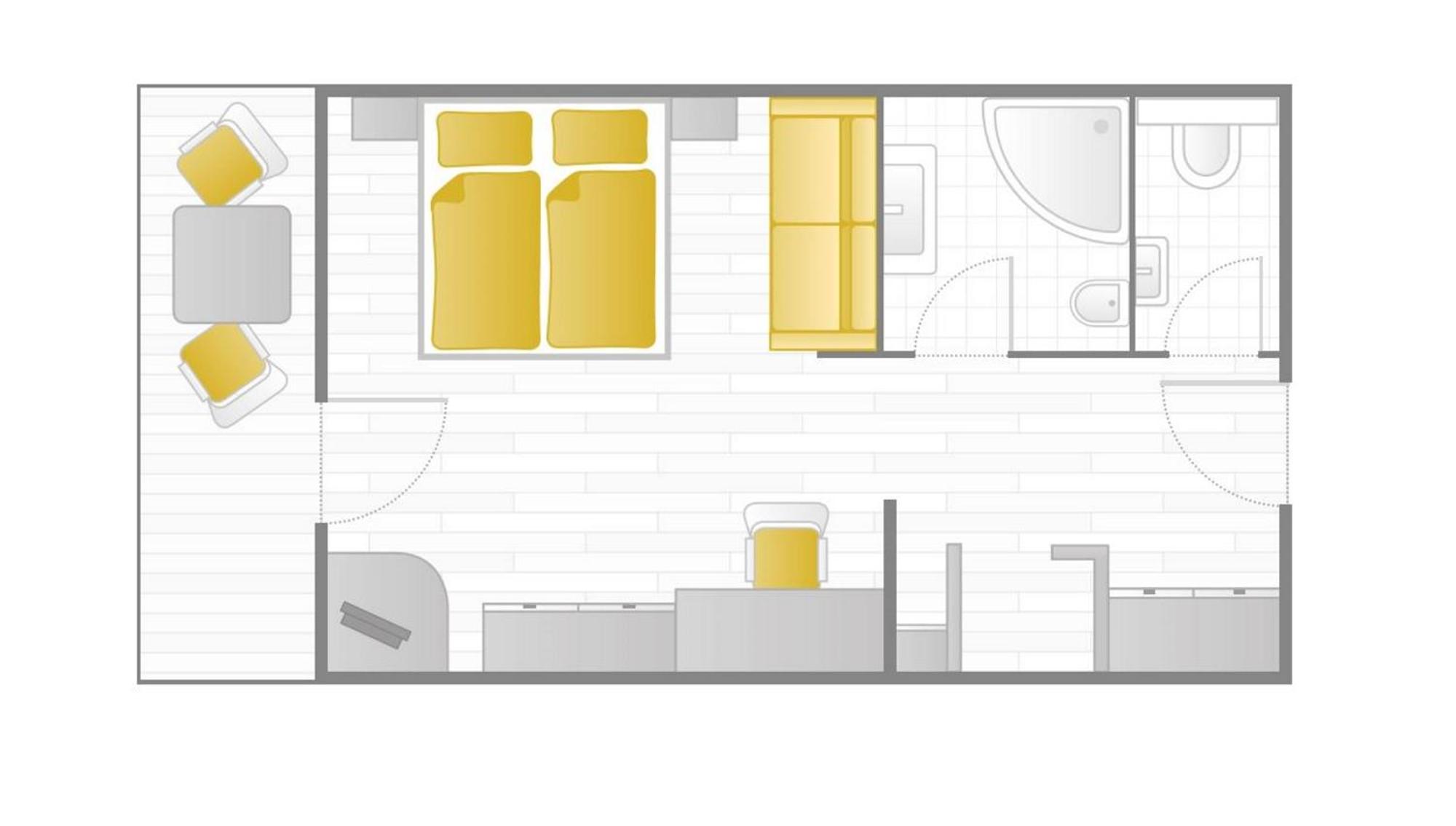 Deluxe Family Room photo 3