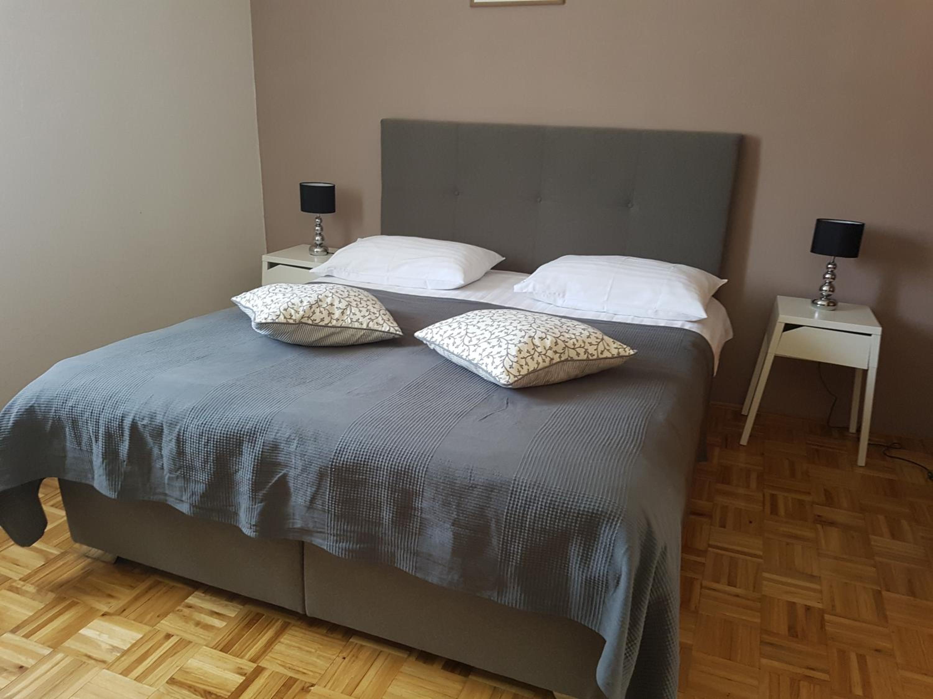 Two-Bedroom Apartment with Balcony and Sea View - Photo 14