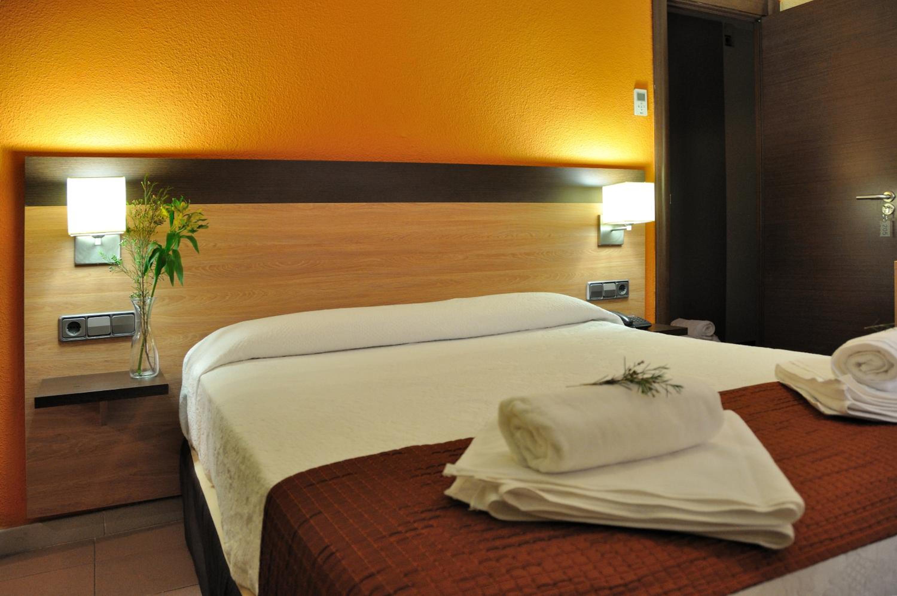 Double or Twin Room - Photo 46