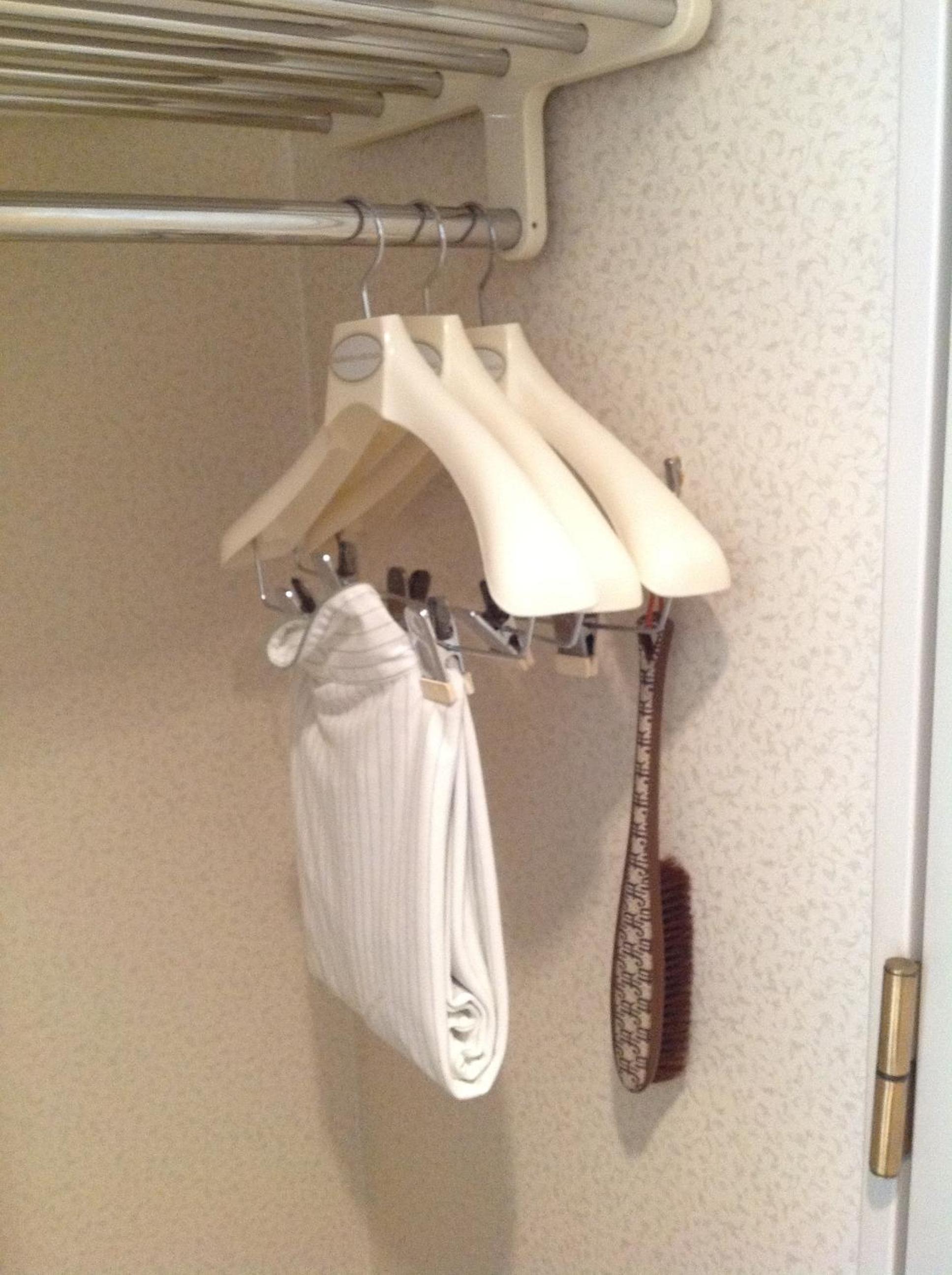 Twin Room - Photo 7