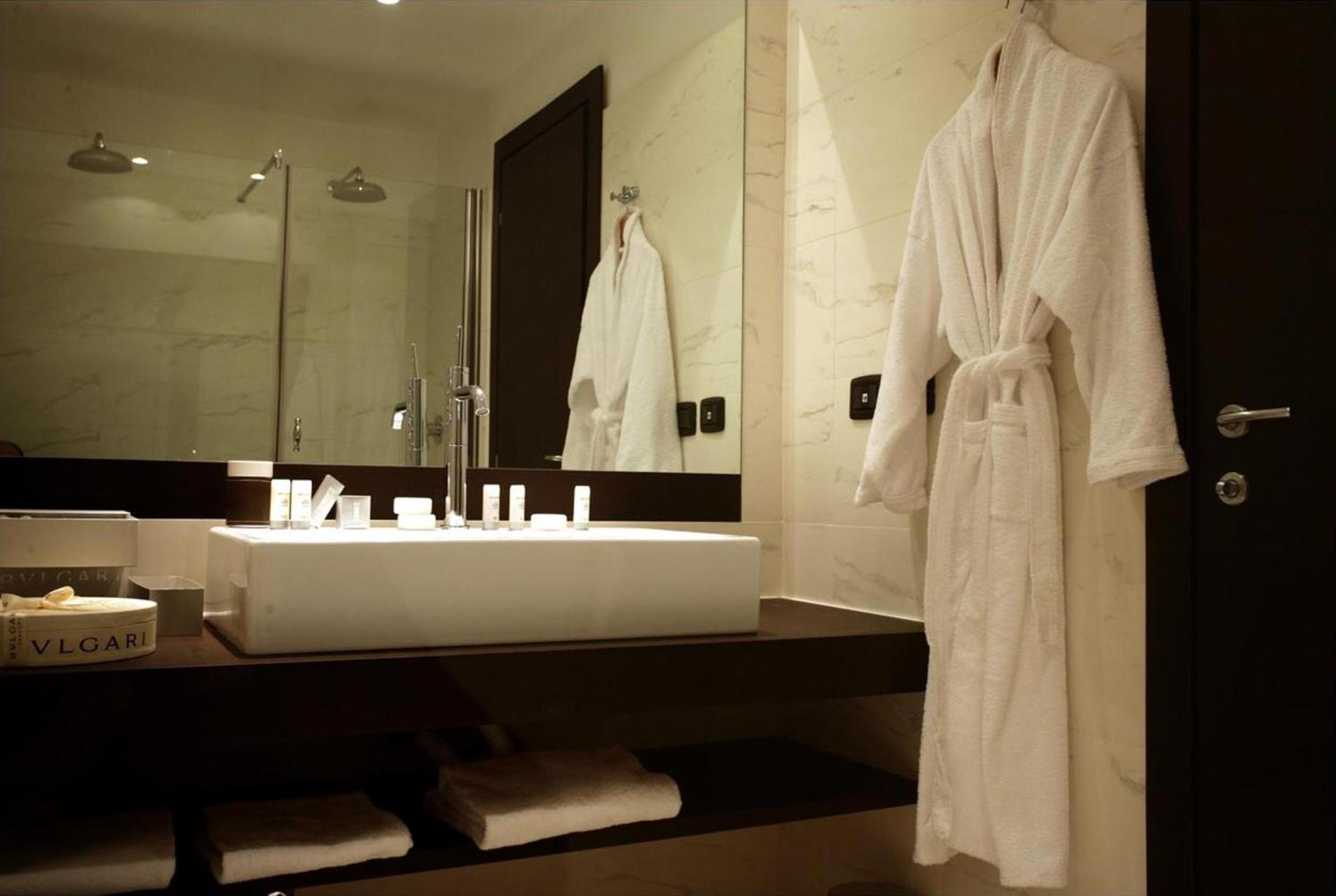 Standard Room - Photo 7