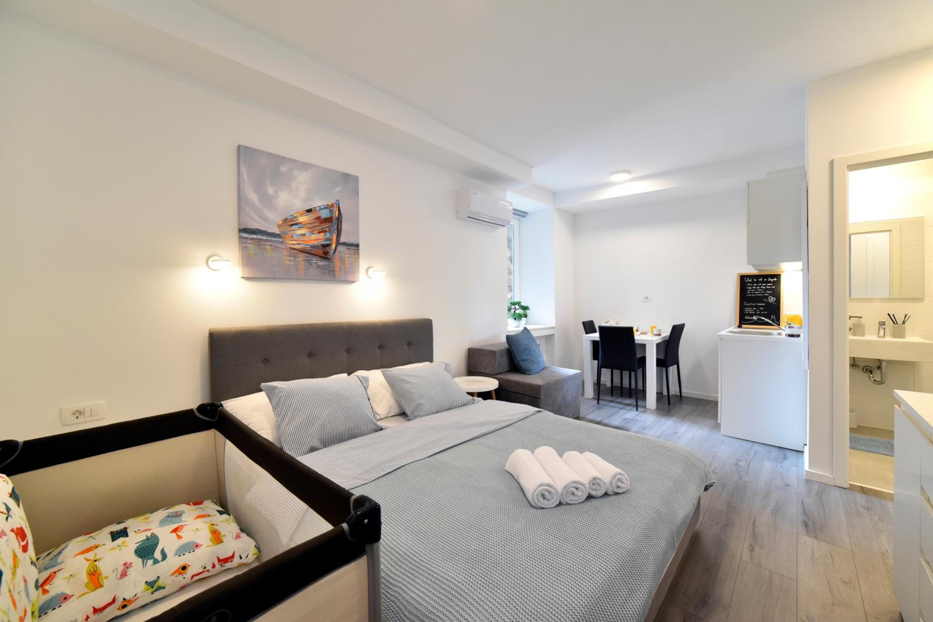 Superior Apartment