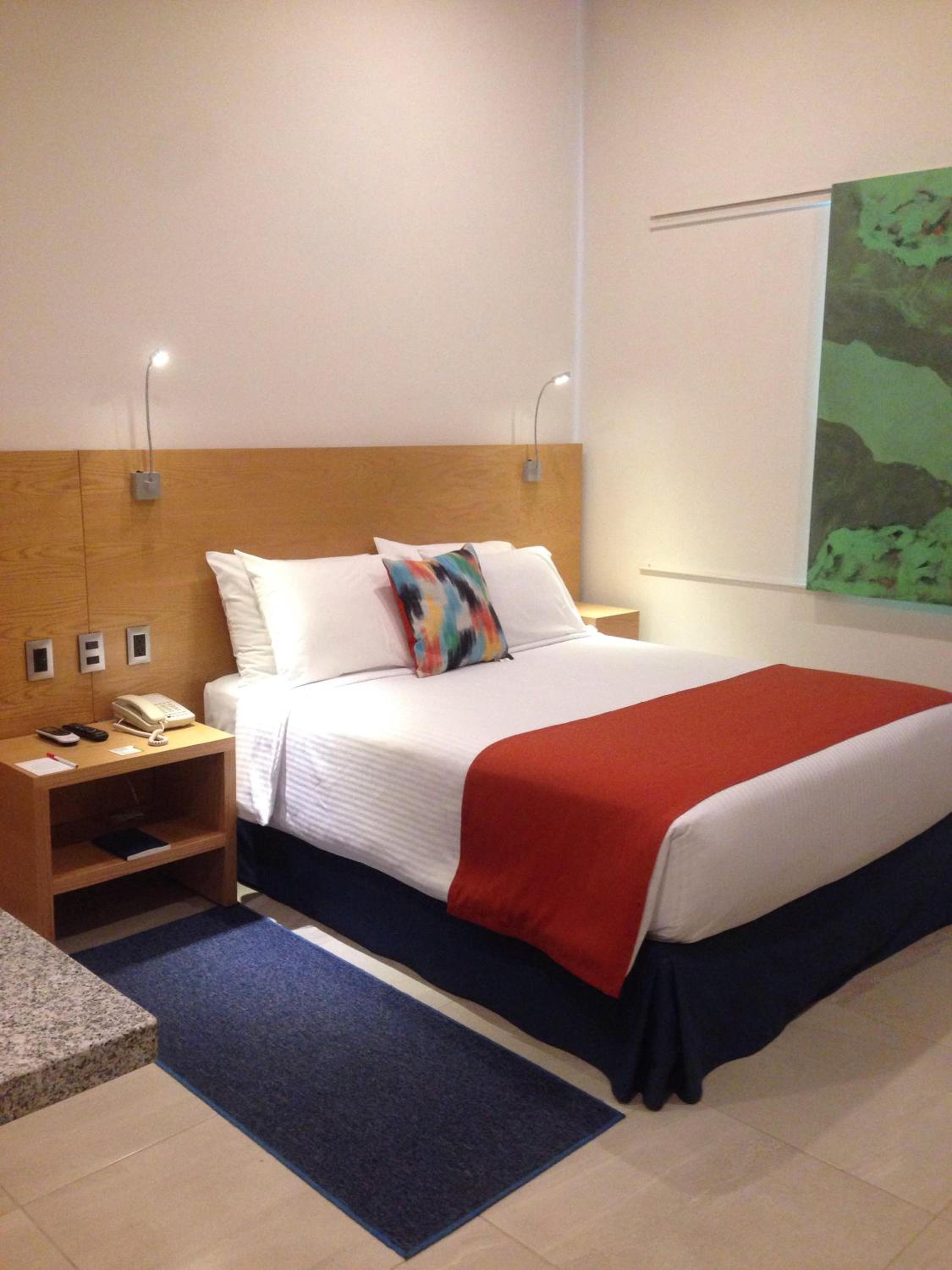 Deluxe Queen Room