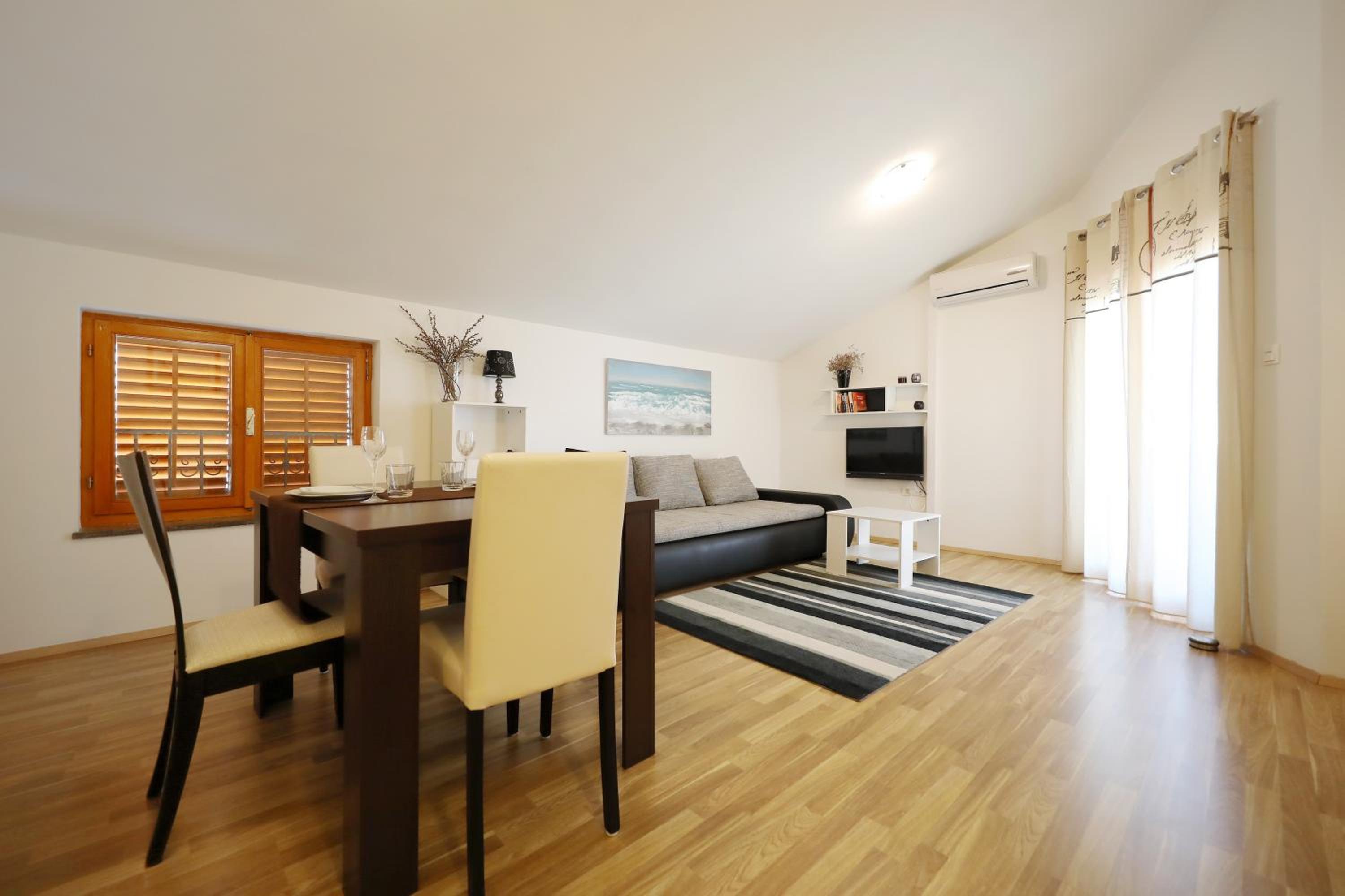 Apartment with Terrace