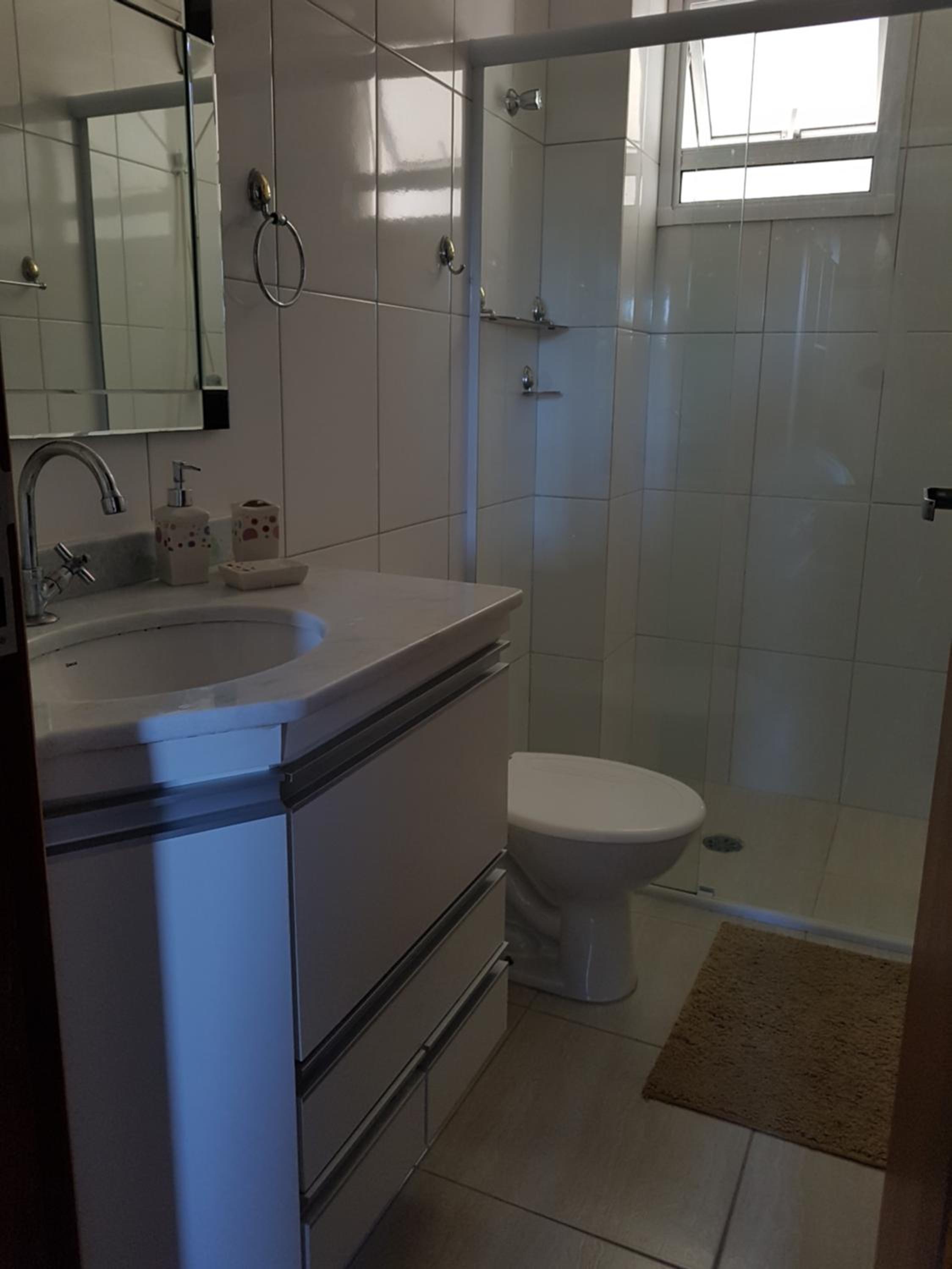 Two-Bedroom Apartment - Photo 17
