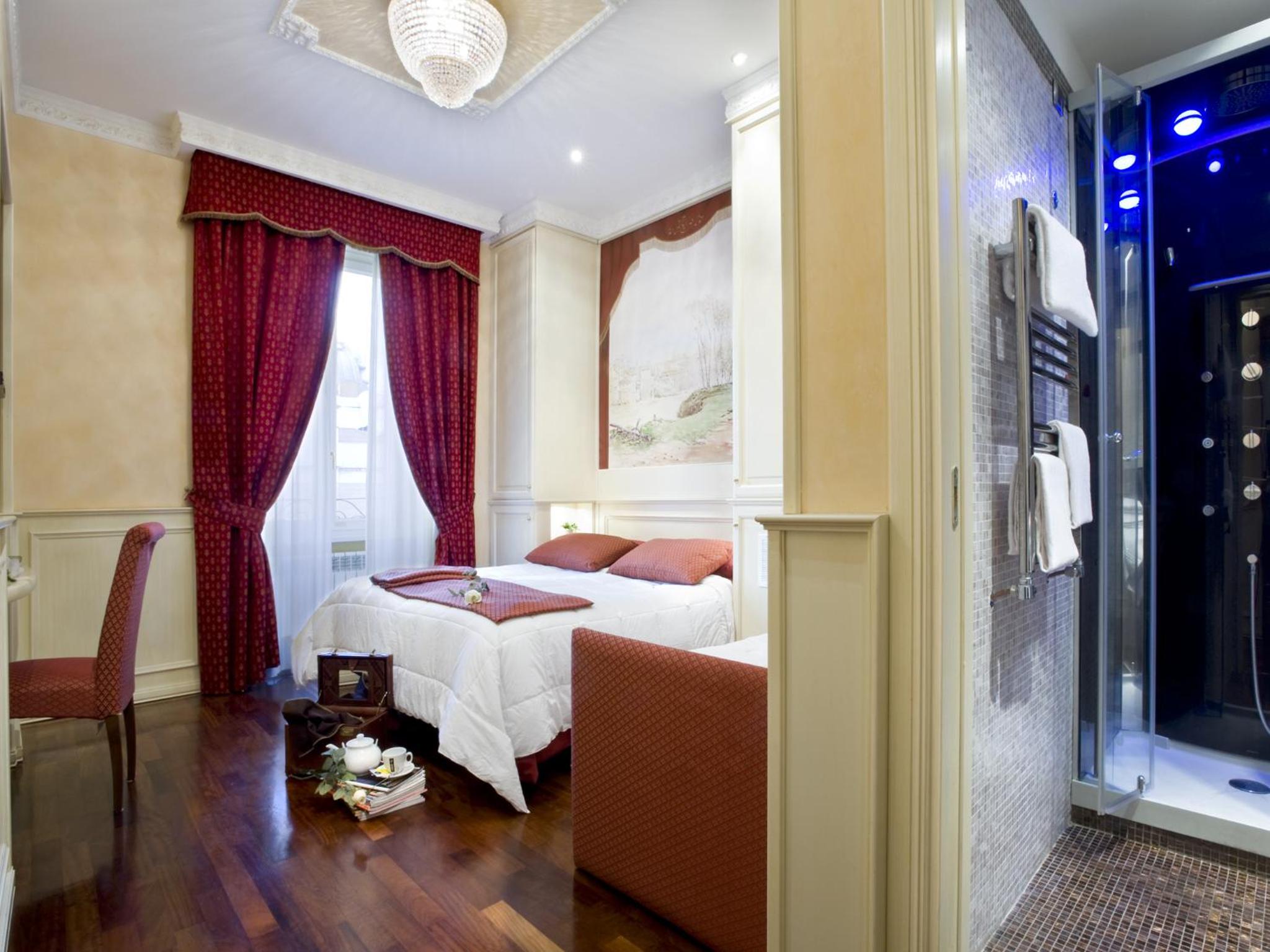 Deluxe Double or Twin Room photo 1