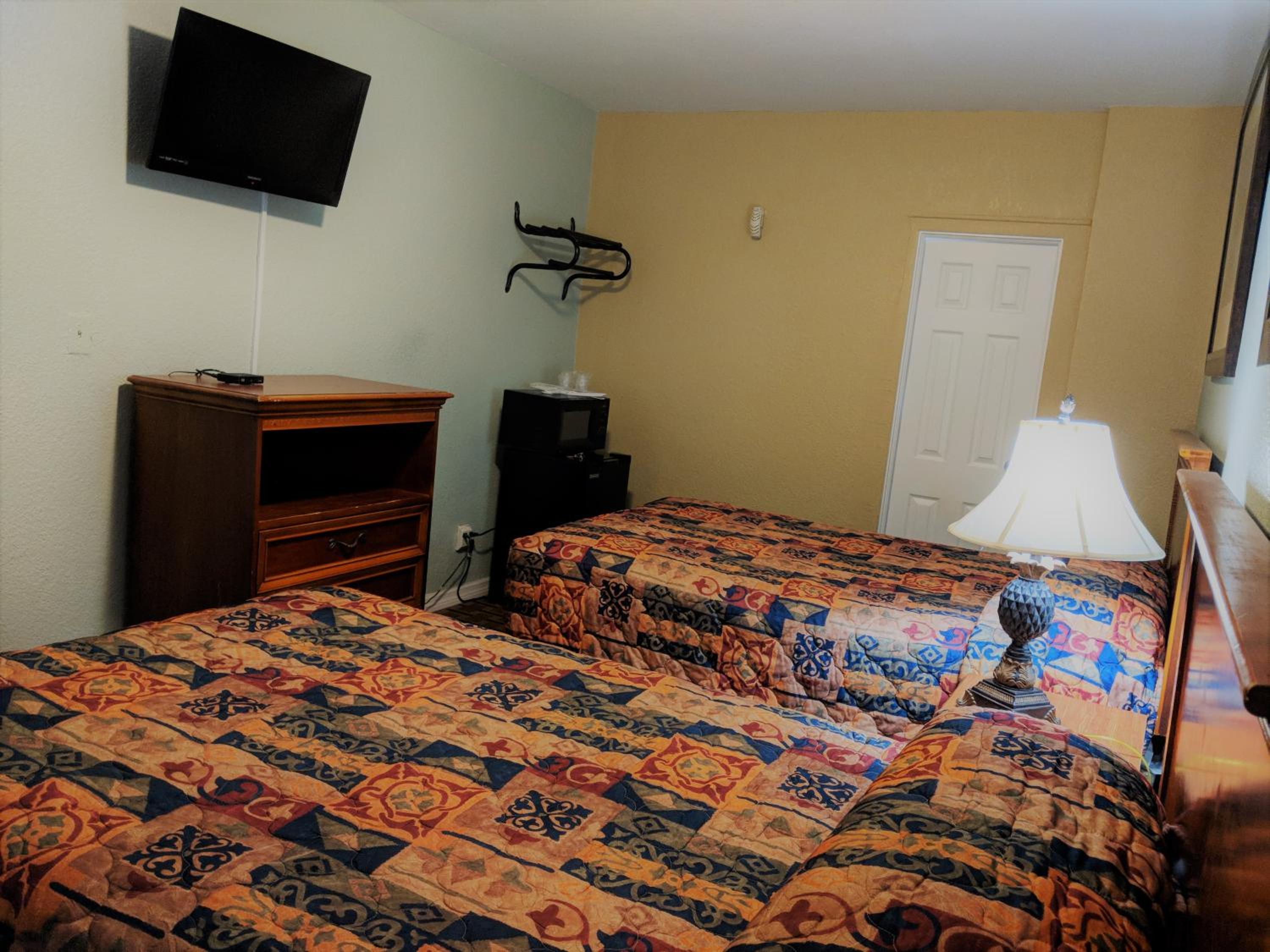 Standard Double Room - Photo 2