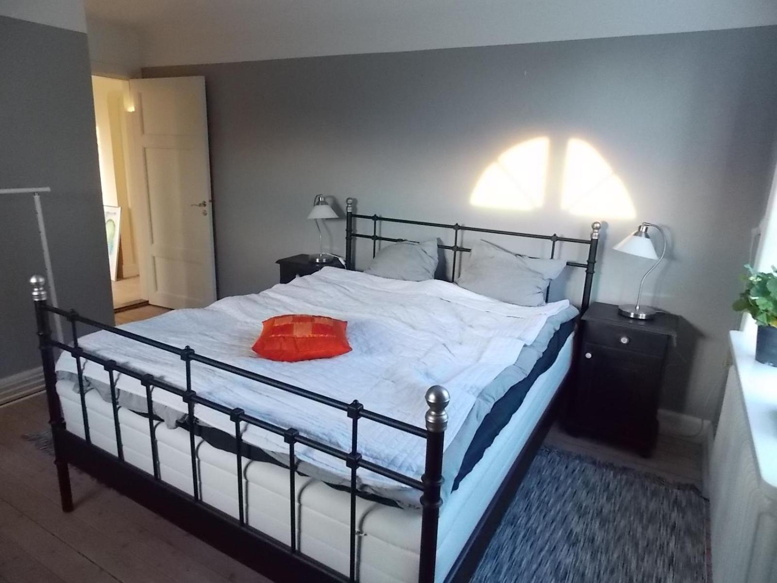 Double Room With Private External Bathroom photo 1