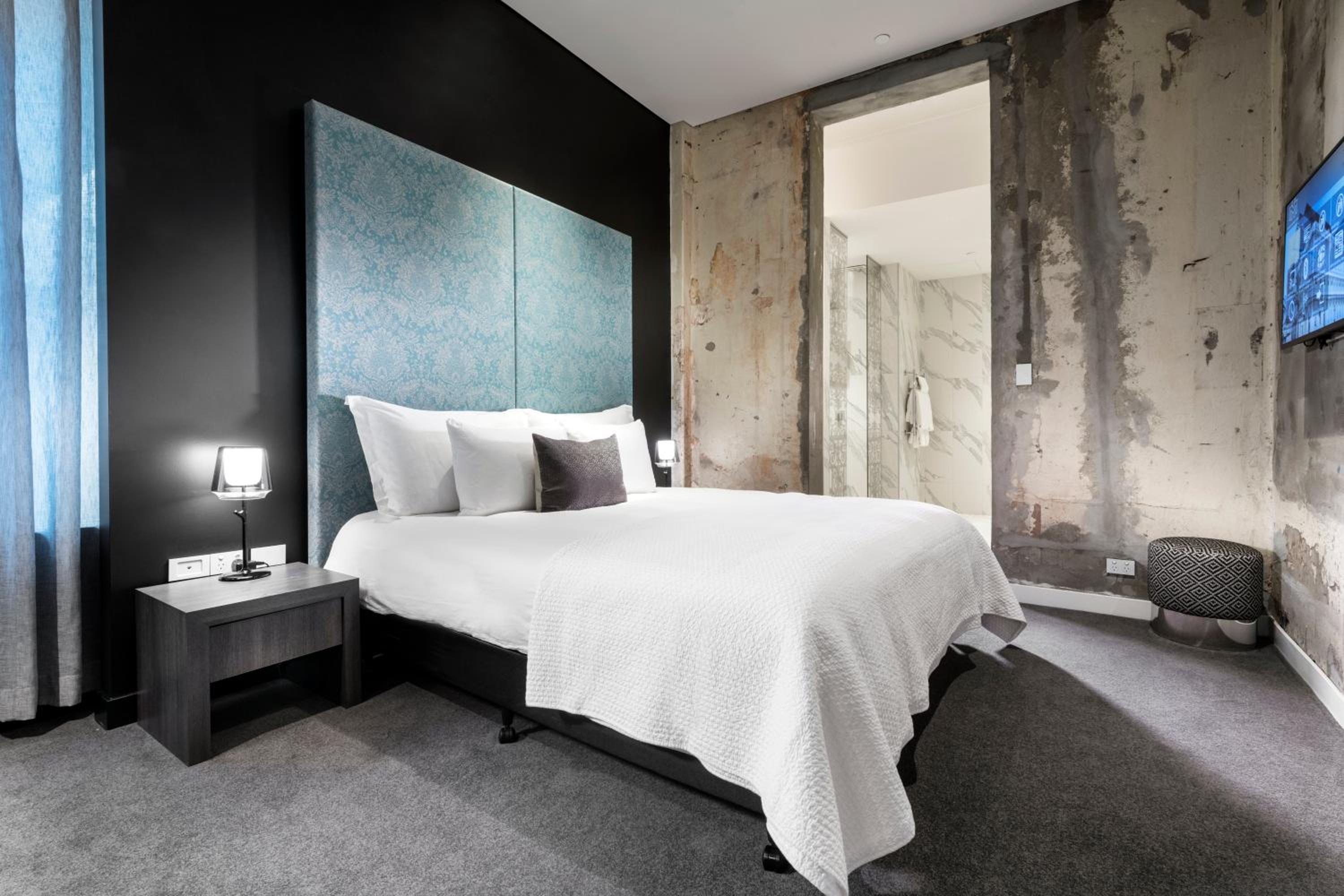 Raw Heritage King Room