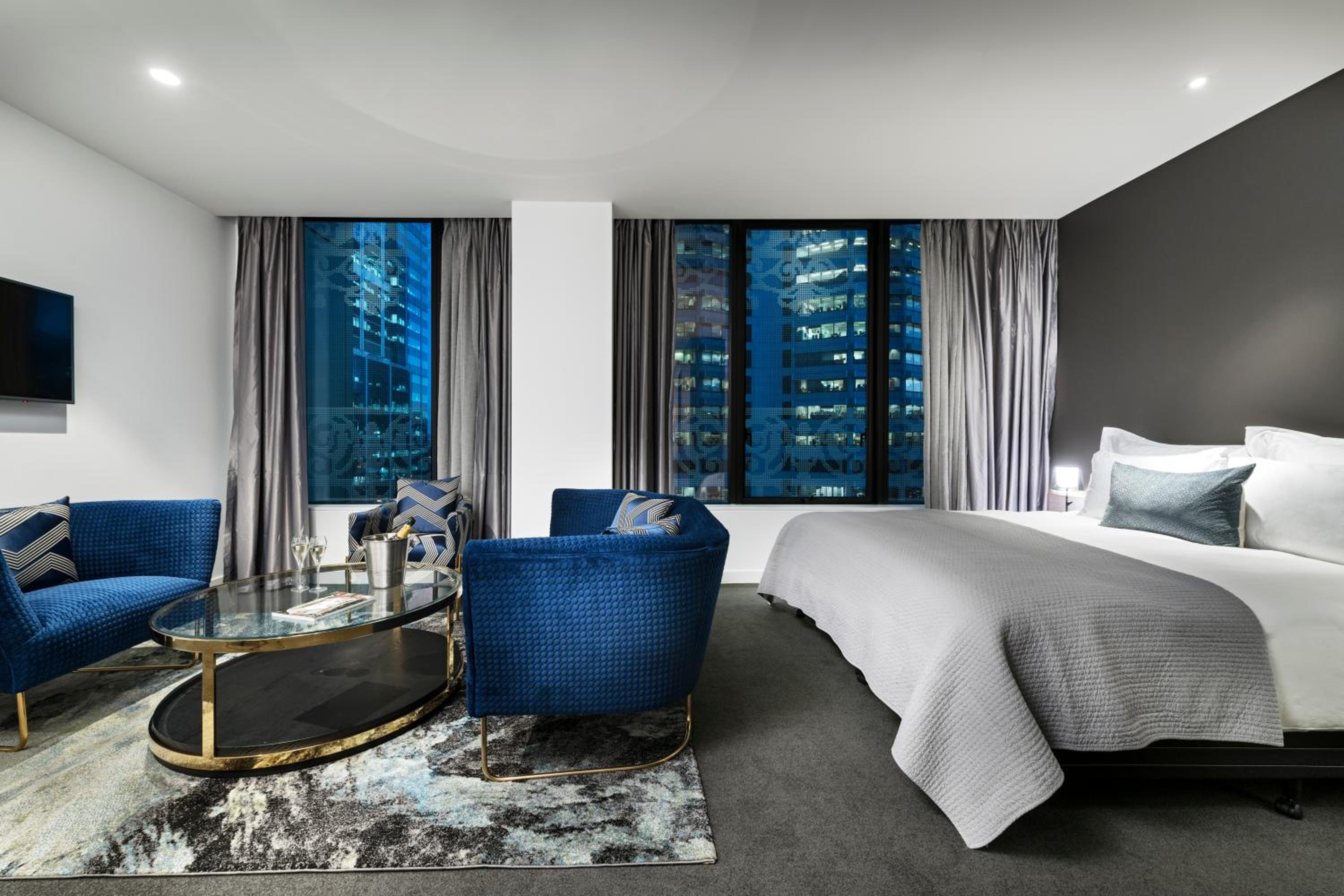 Premier King Suite