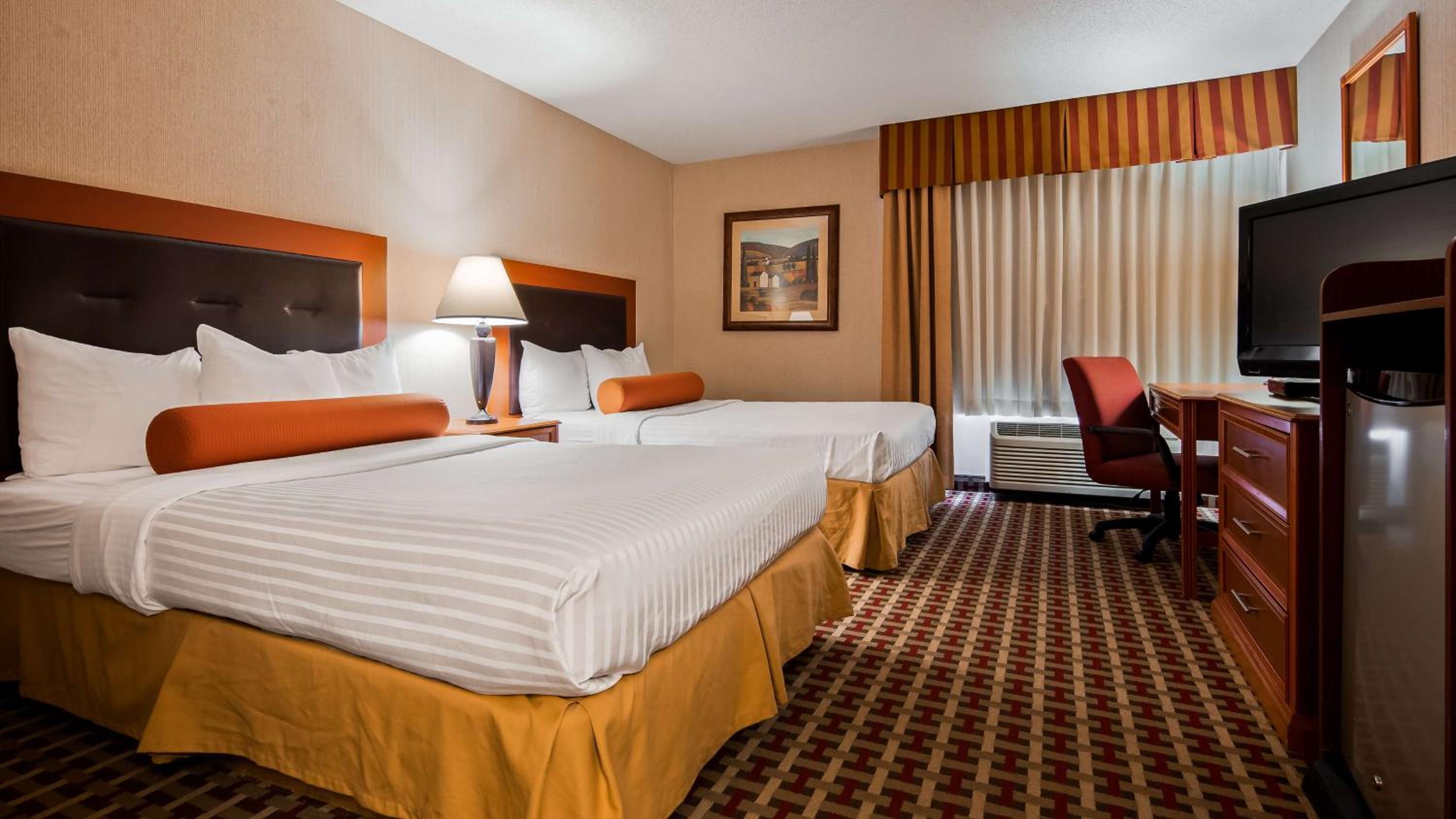 Double Room with Two Double Beds - Non Smoking