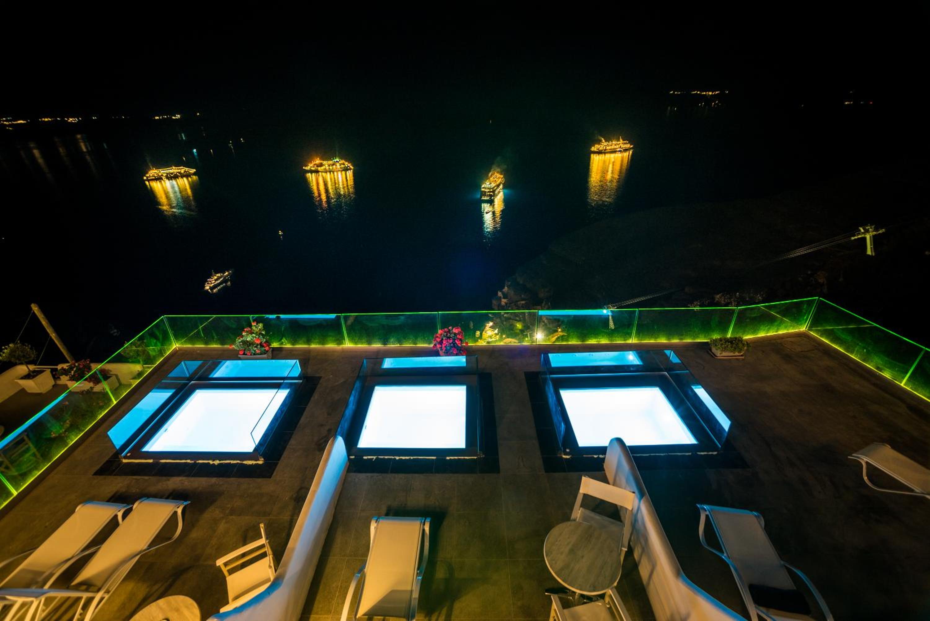 Junior Suite with Private Pool - Photo 35