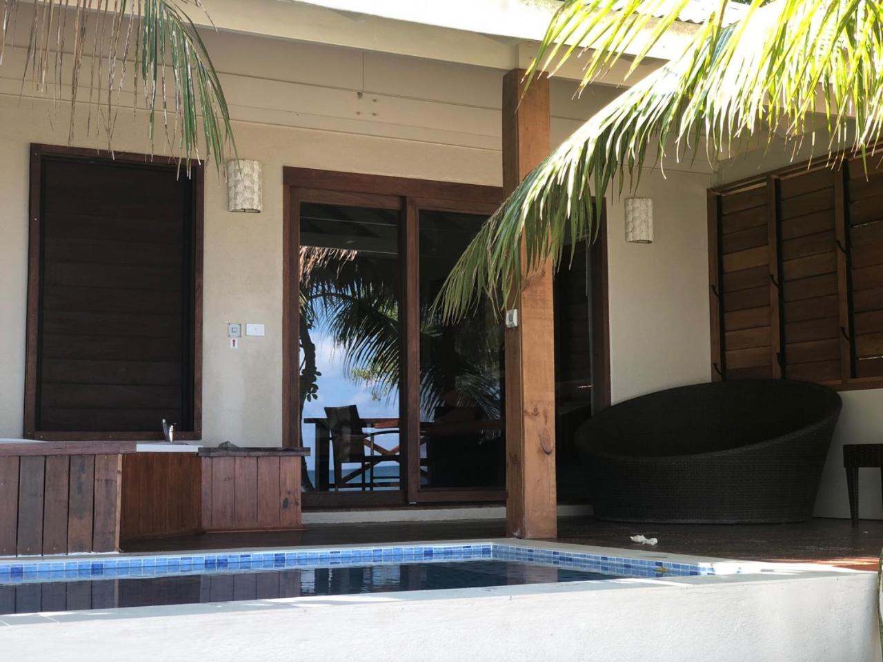 Honeymoon Pool Villa