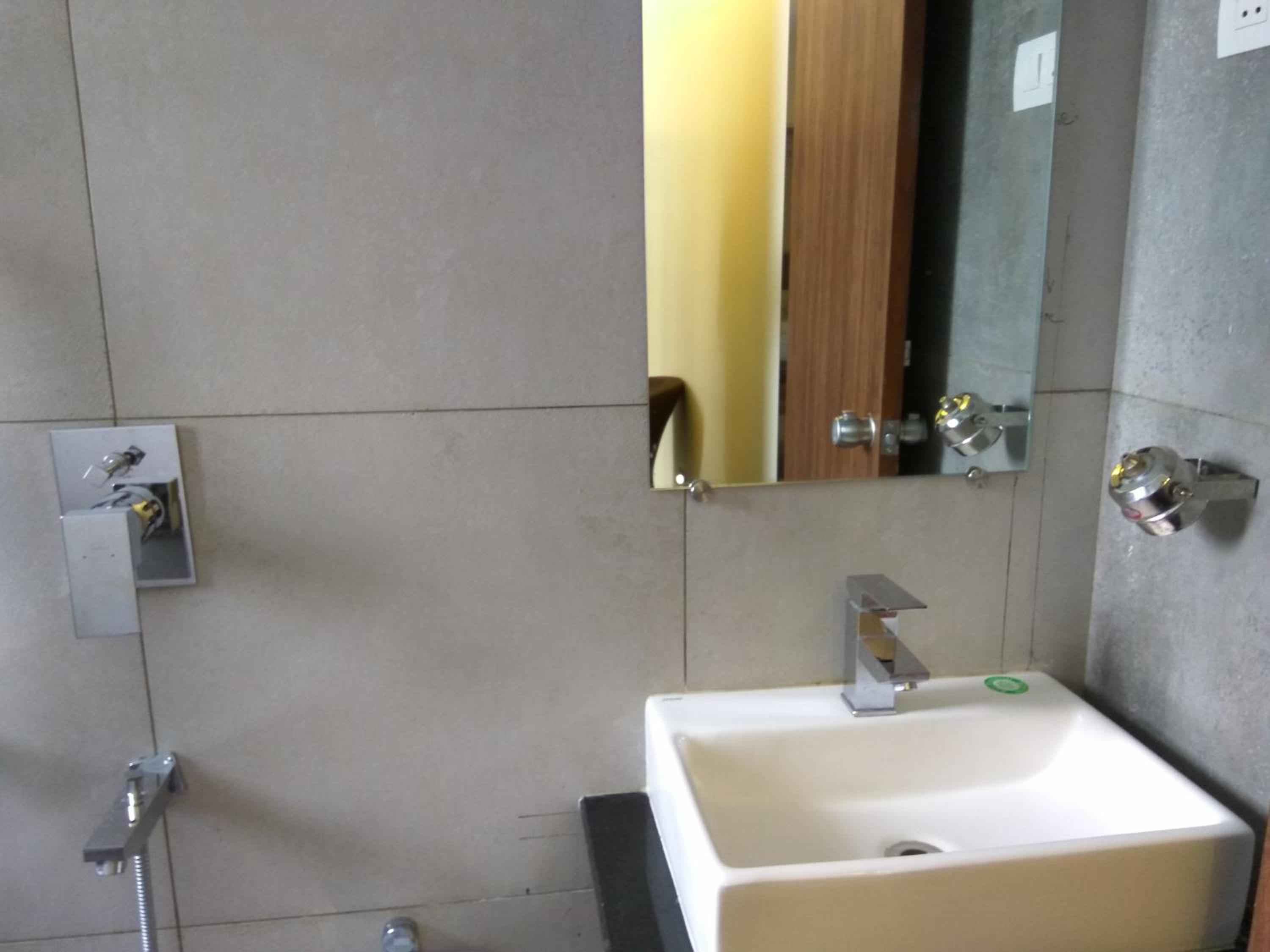 Deluxe Room - Photo 5