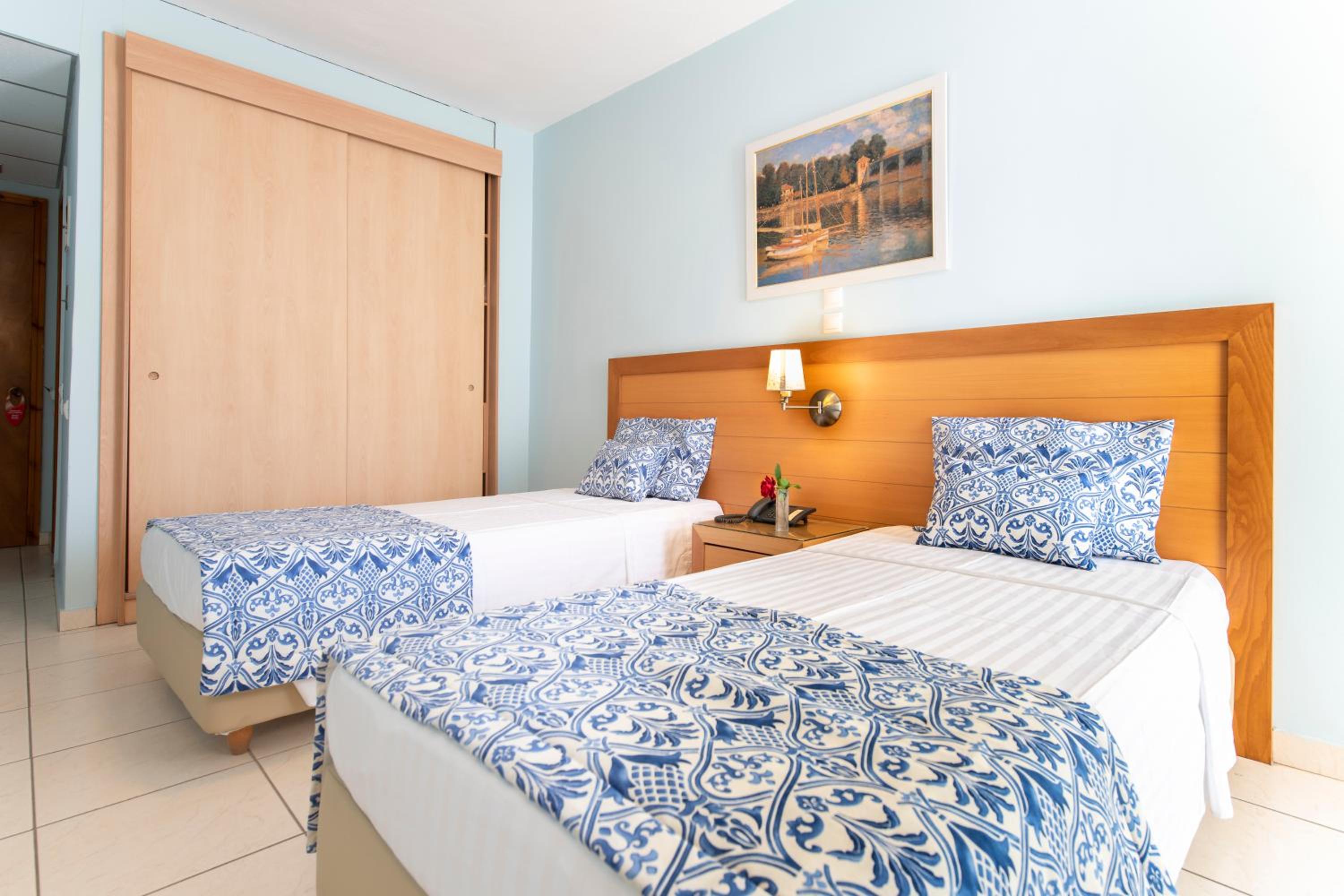 Classic Quadruple Room