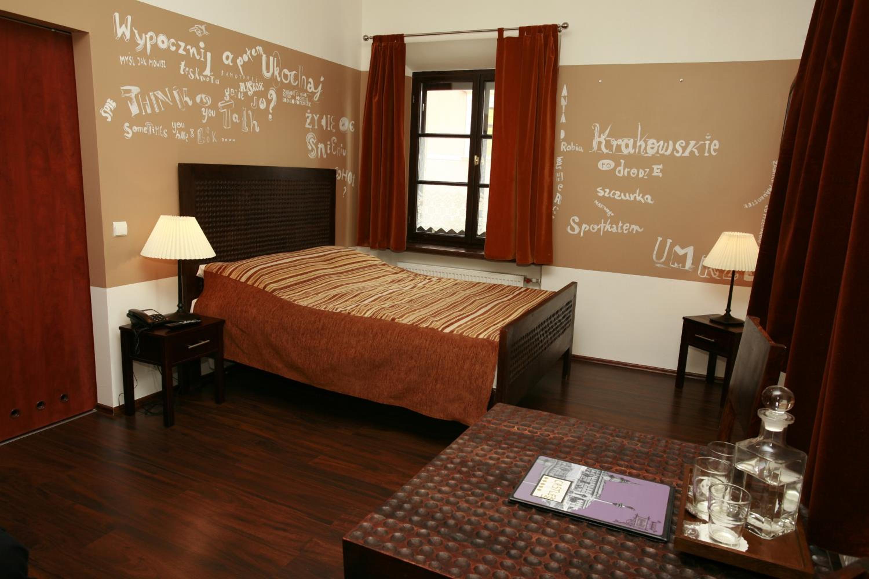 Deluxe Family Room - Photo 3
