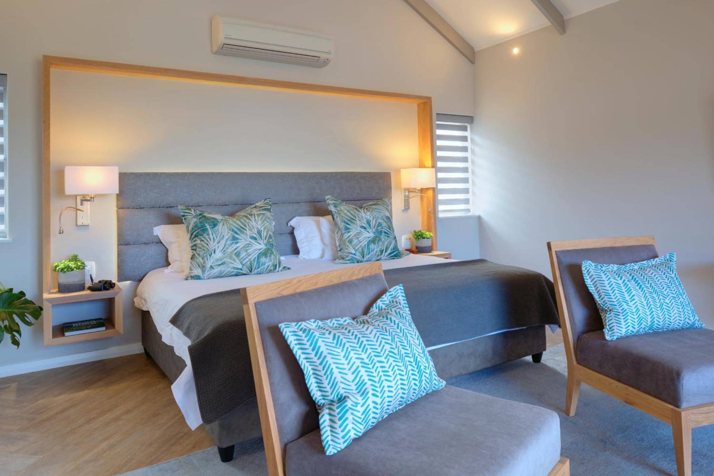 Superior Suite with Terrace - Photo 13
