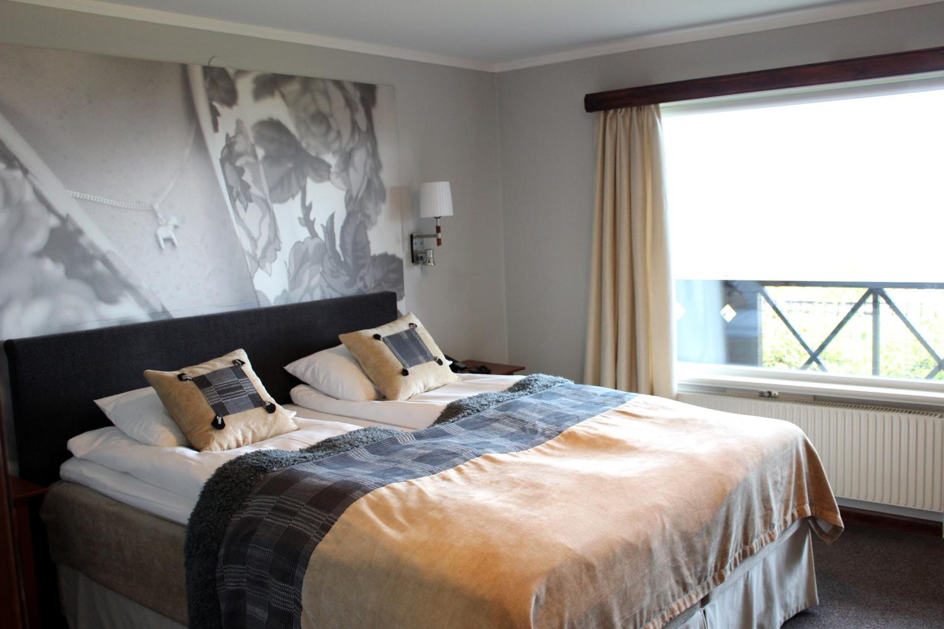 Double Room with Lake View