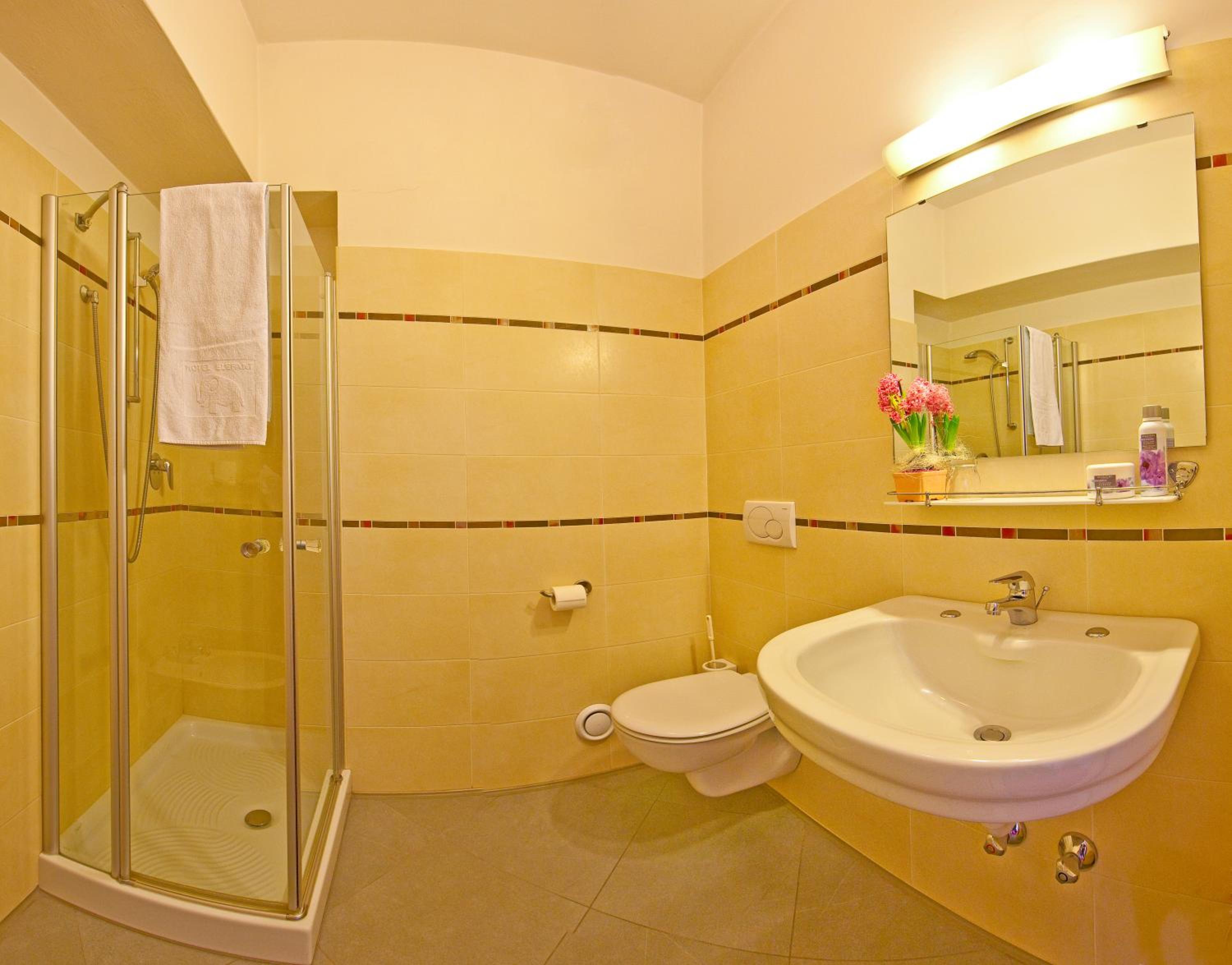 Quadruple Room - Photo 6