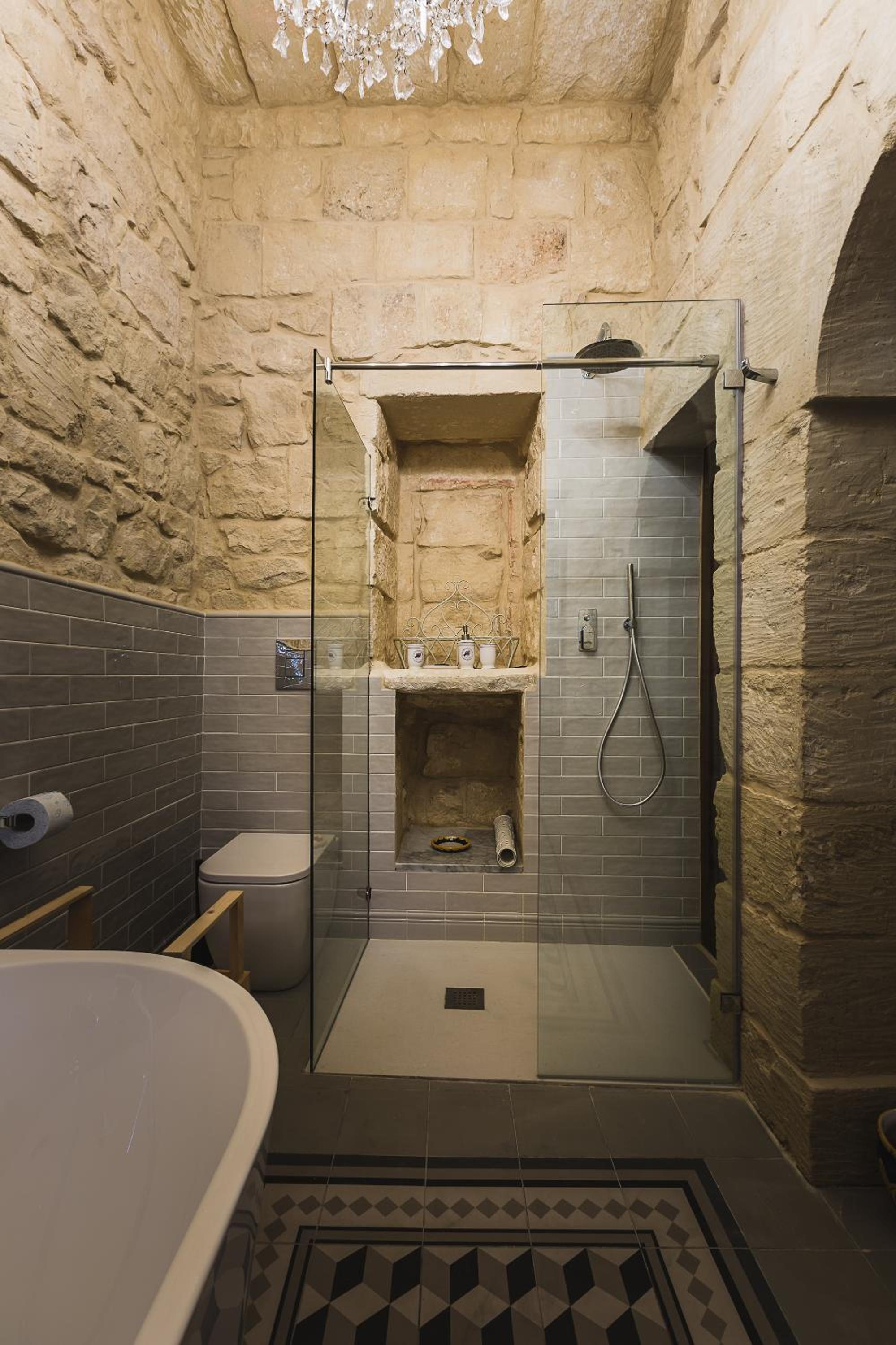 Superior Double or Twin Room - Photo 19