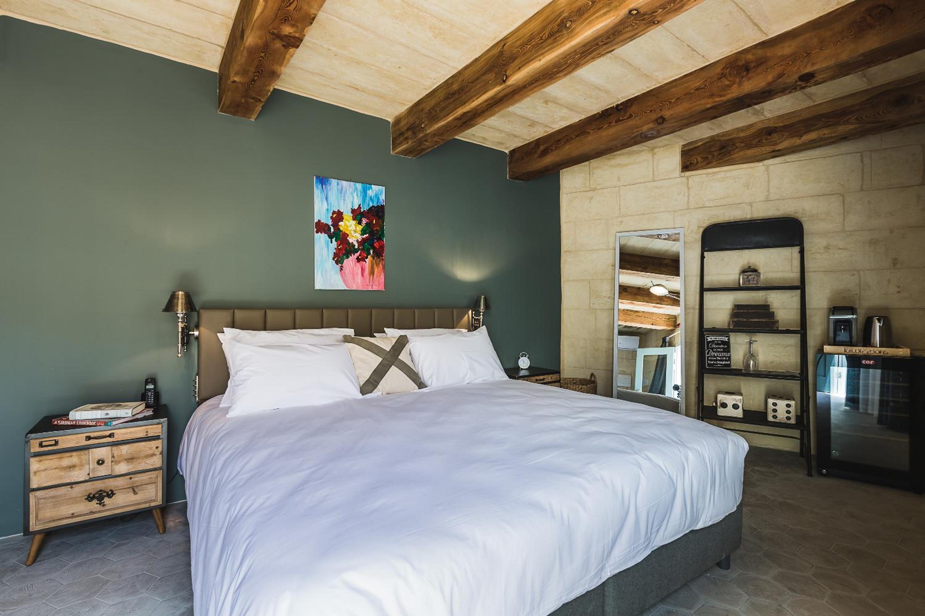 Superior Double or Twin Room - Photo 8