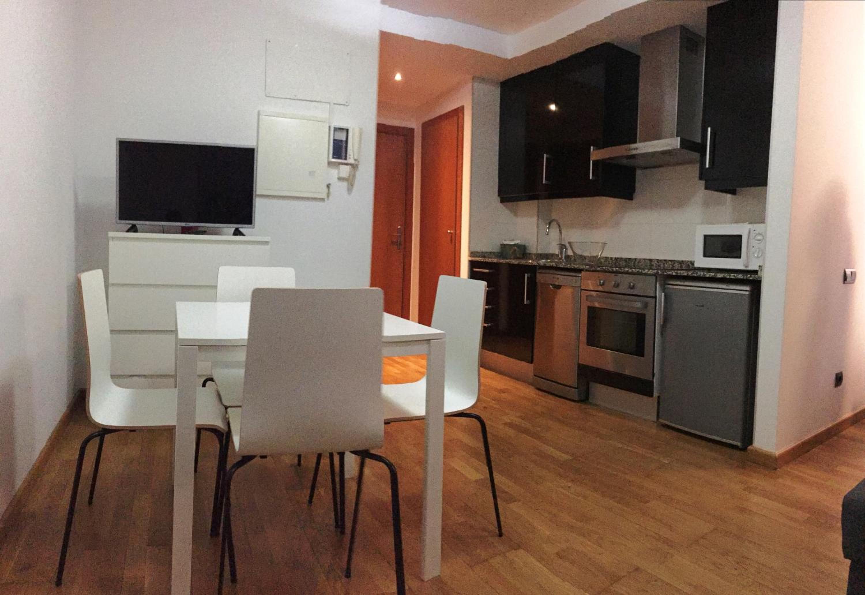 Studio Apartment photo 2